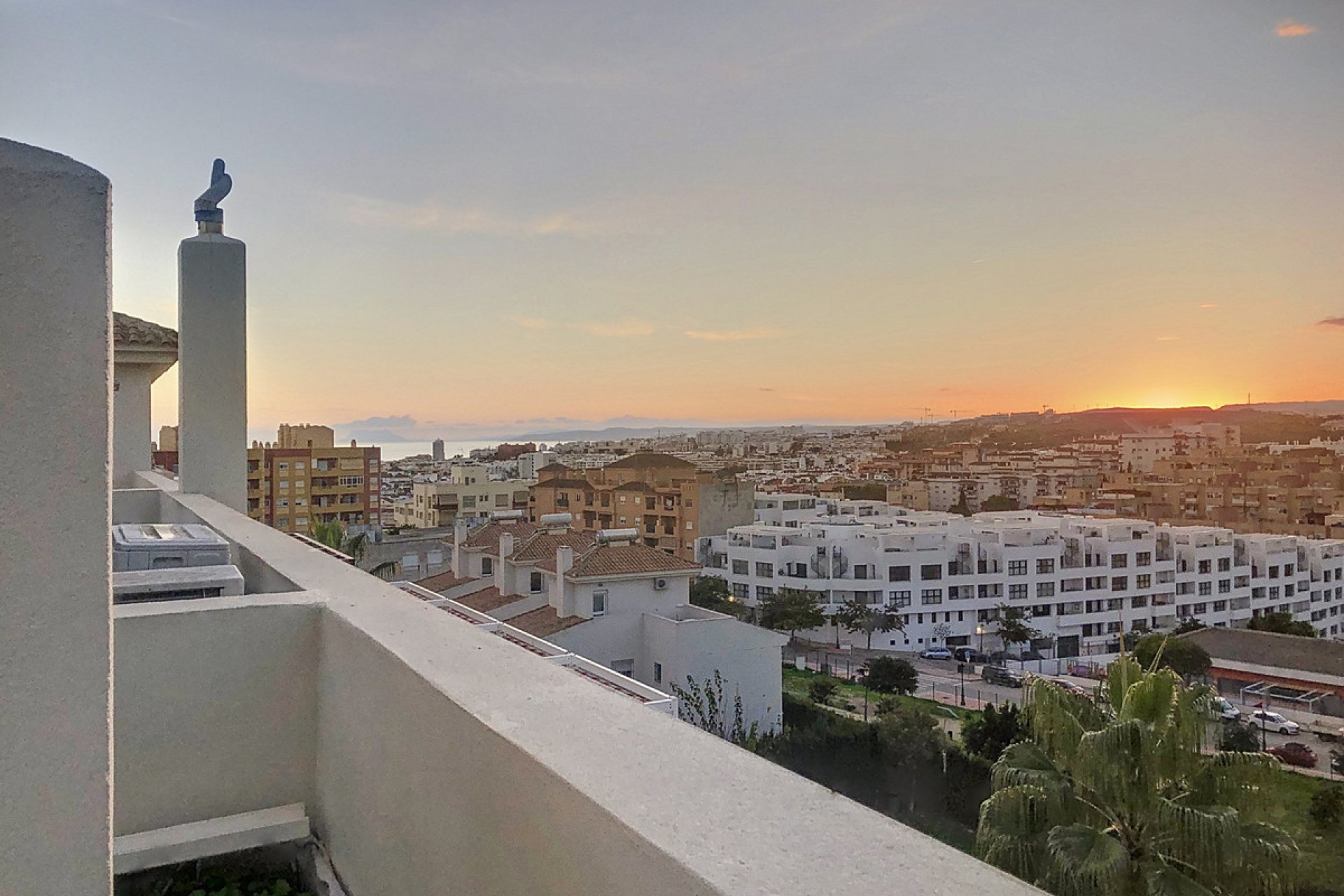 Resale - Apartment - Penthouse - Estepona - Estepona Centro