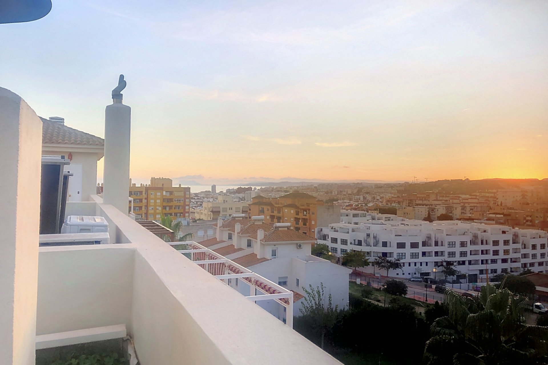 Resale - Apartment - Penthouse - Estepona - Estepona Centro