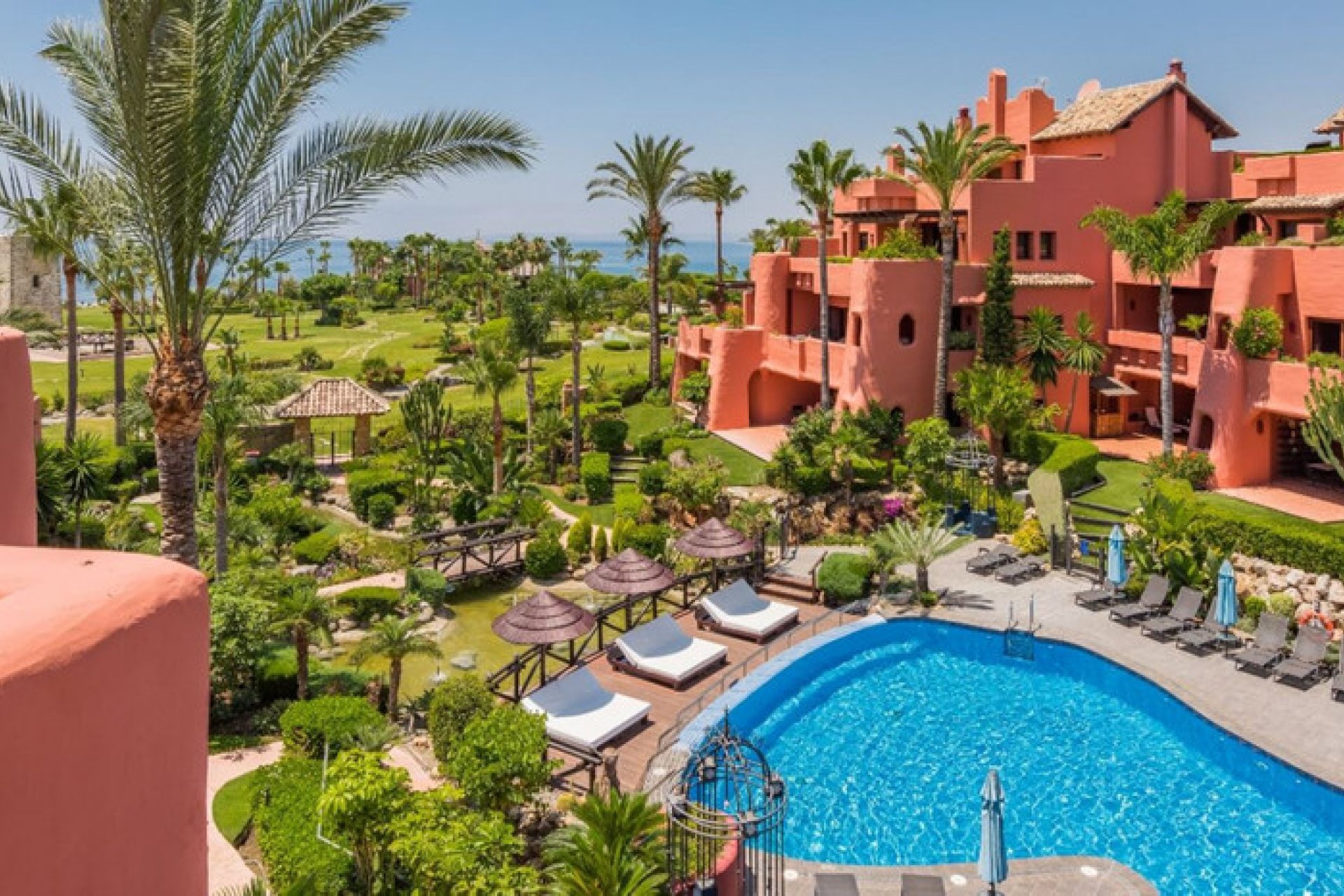 Resale - Apartment - Penthouse - Estepona - Estepona Centro