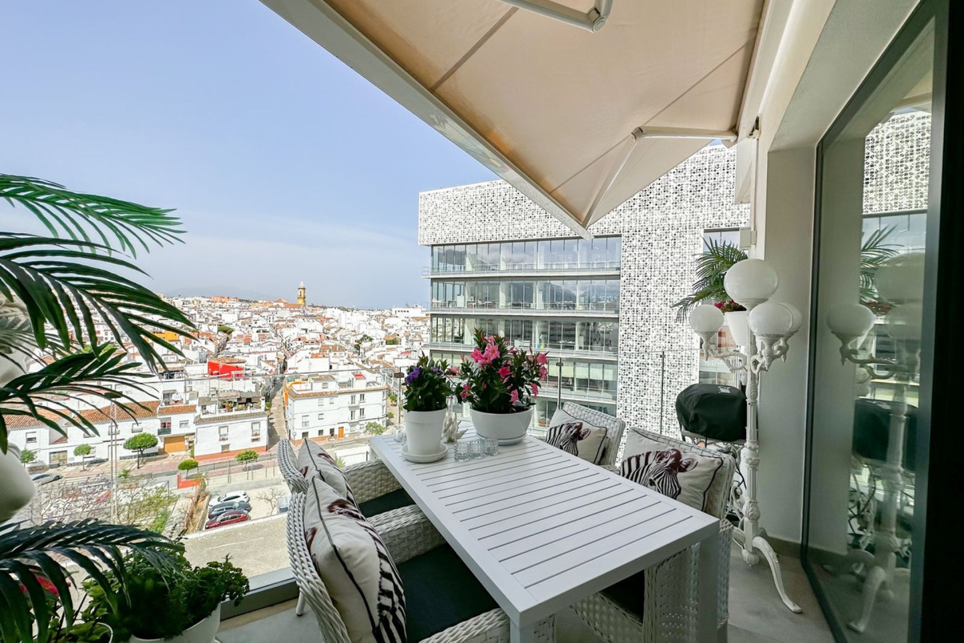 Resale - Apartment - Penthouse - Estepona - Estepona Centro