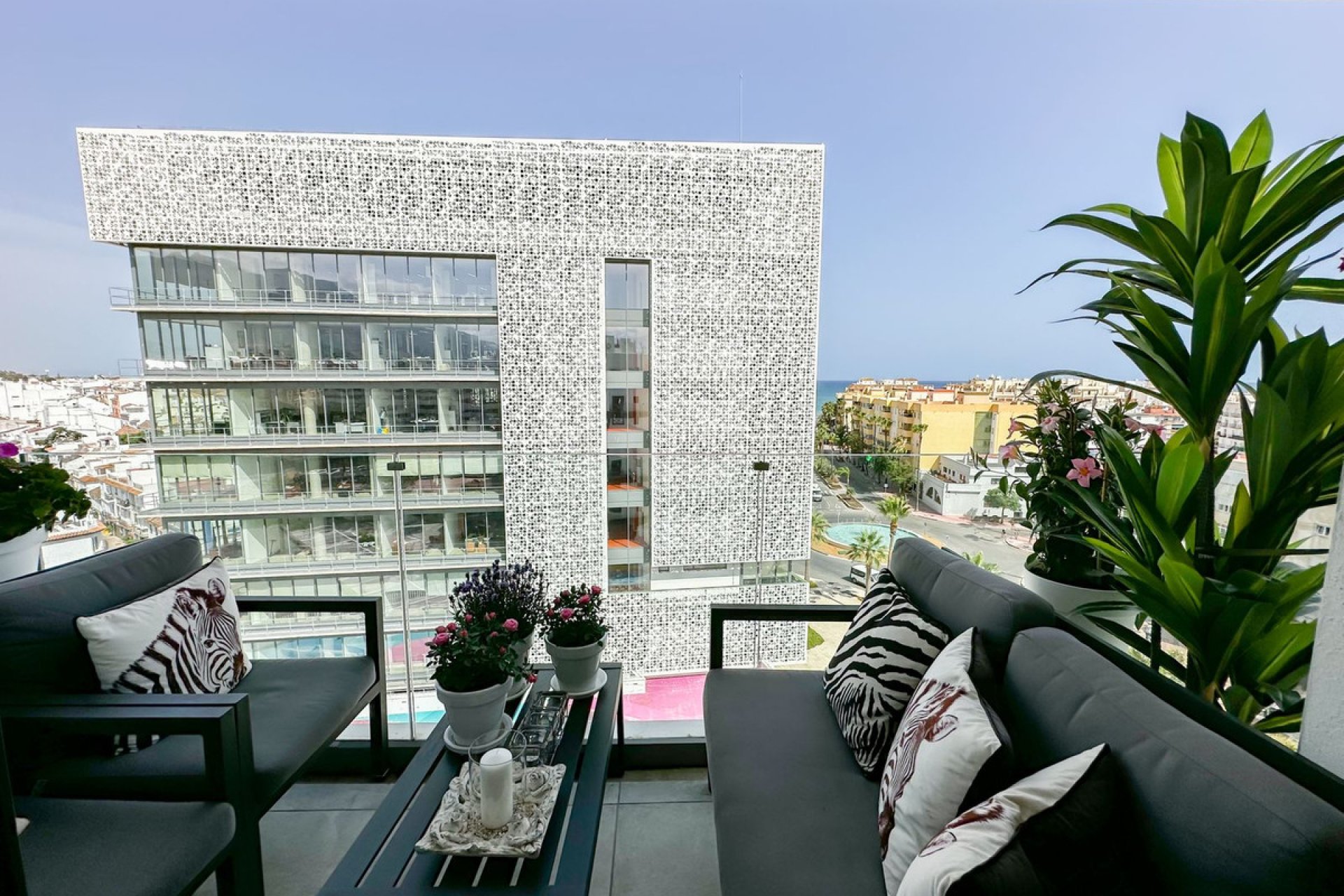 Resale - Apartment - Penthouse - Estepona - Estepona Centro