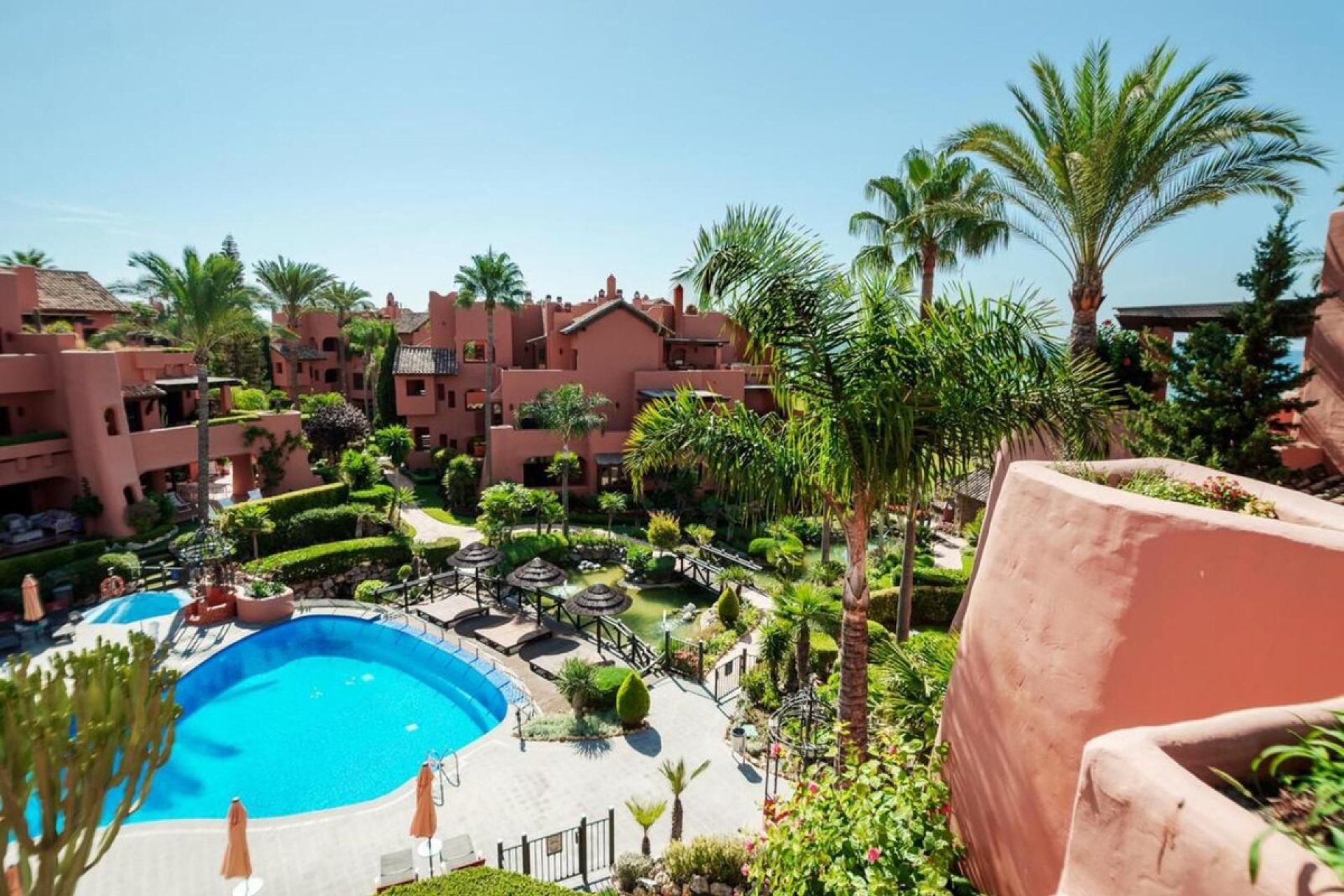 Resale - Apartment - Penthouse - Estepona - Estepona Centro