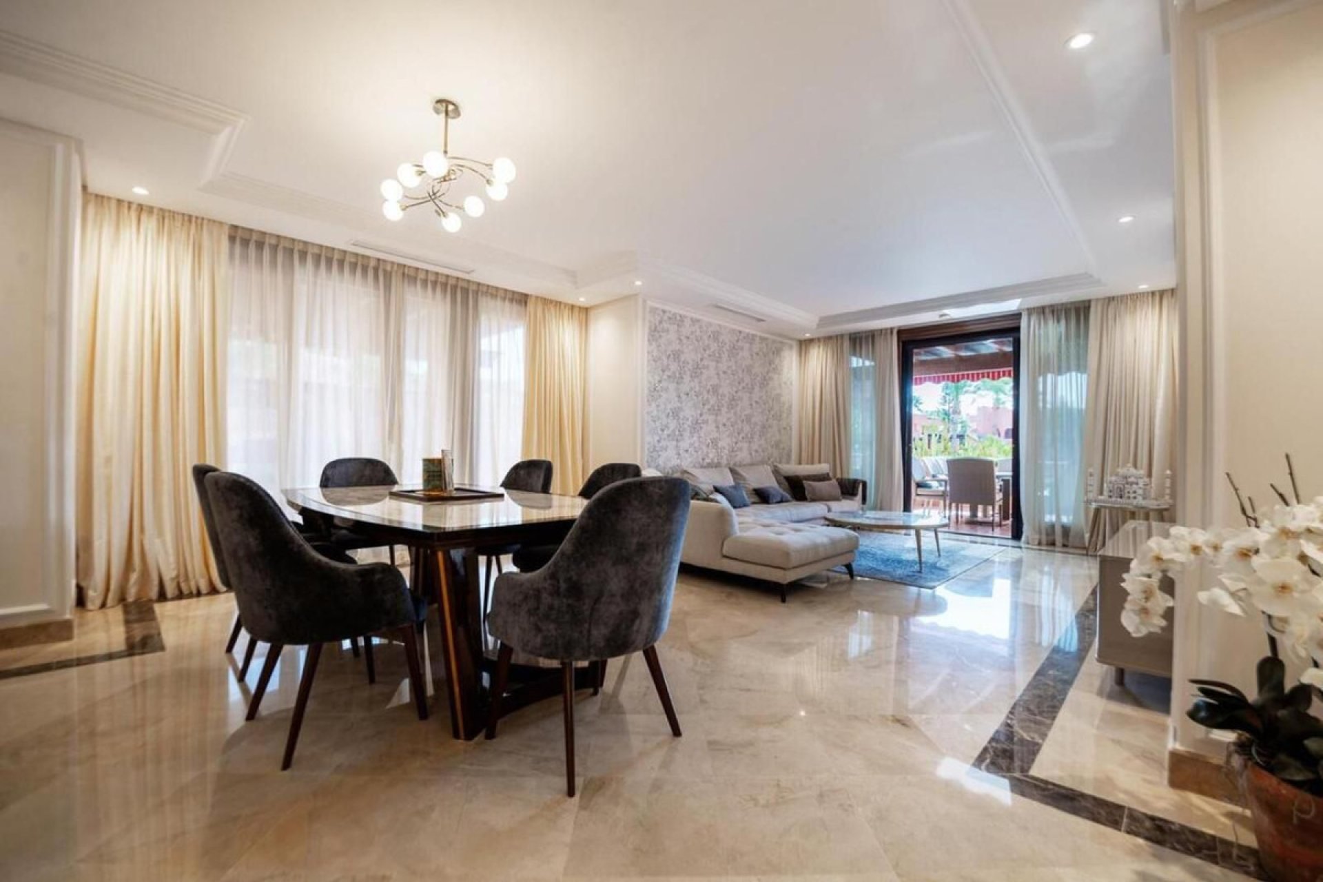 Resale - Apartment - Penthouse - Estepona - Estepona Centro