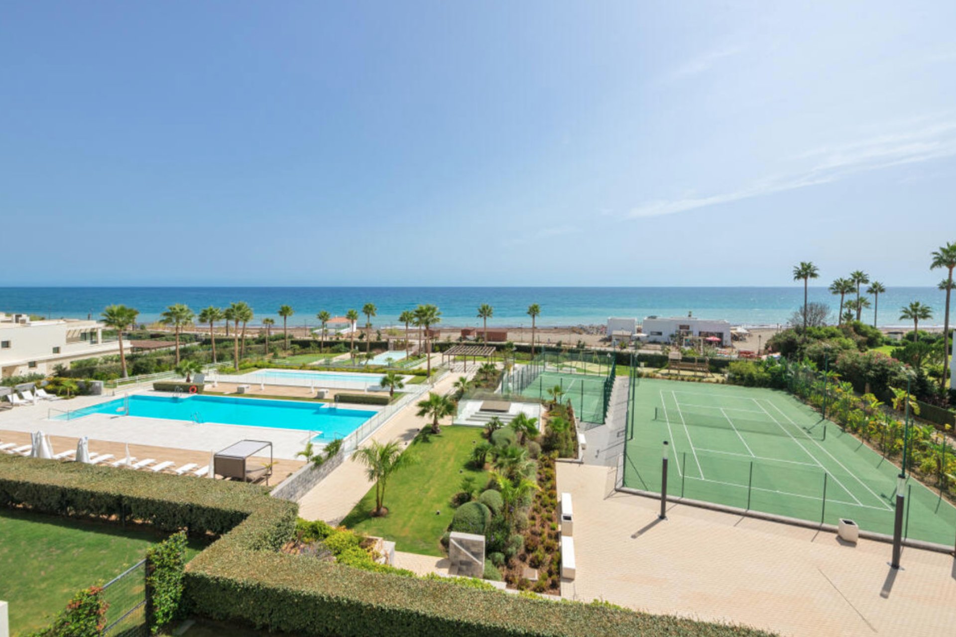 Resale - Apartment - Penthouse - Estepona - Estepona Centro