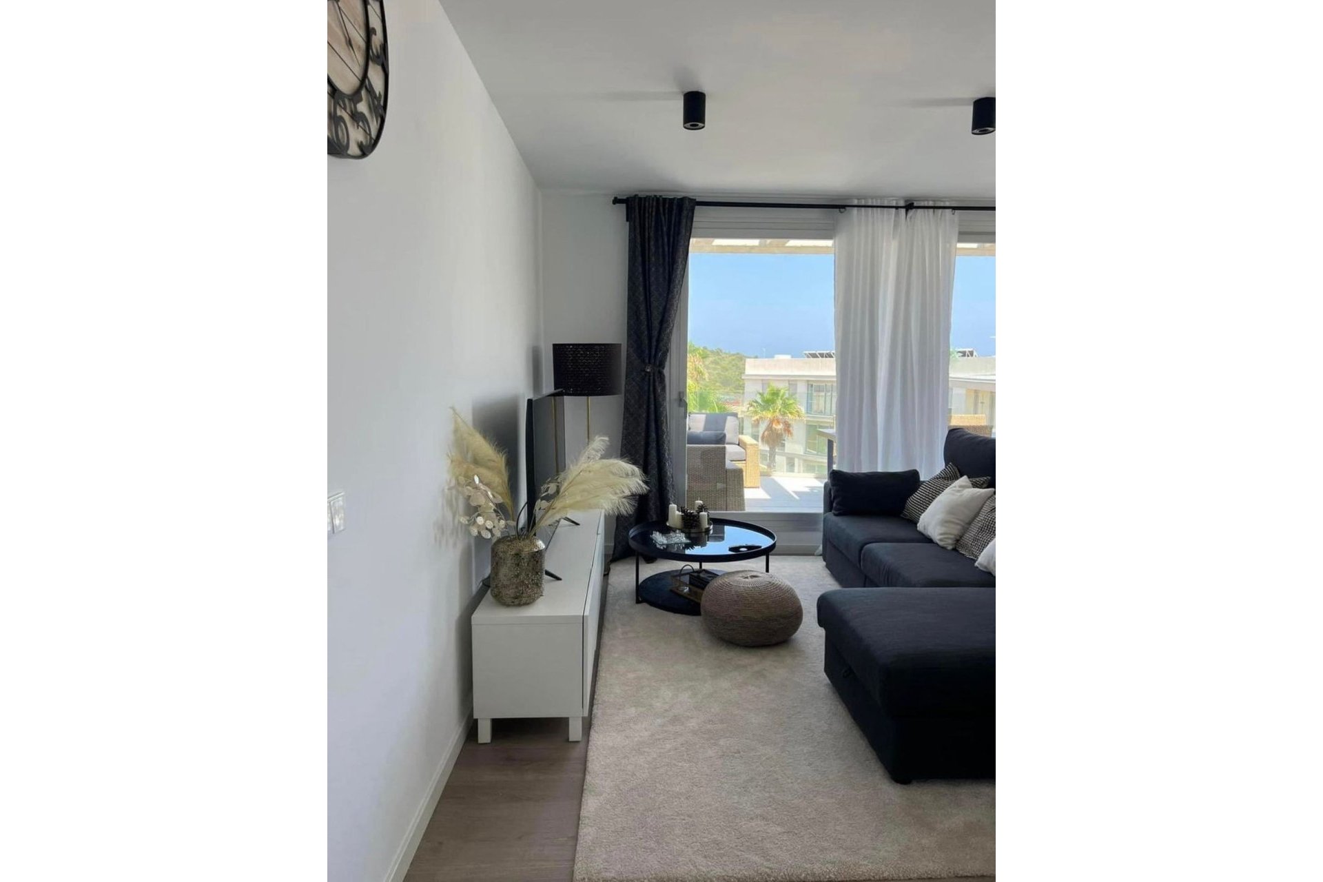 Resale - Apartment - Penthouse - Estepona - Estepona Centro