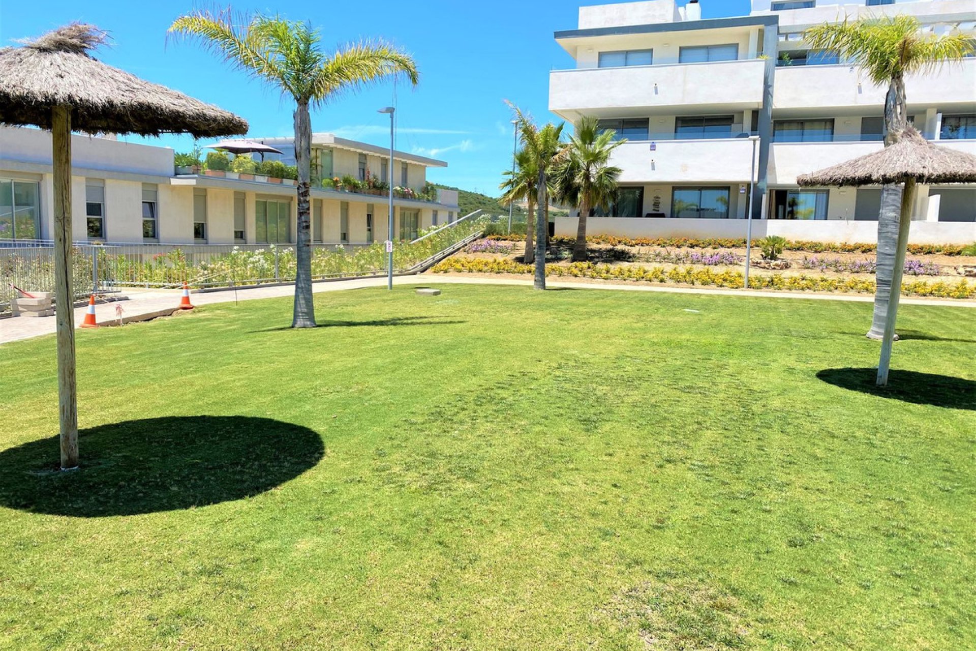 Resale - Apartment - Penthouse - Estepona - Estepona Centro