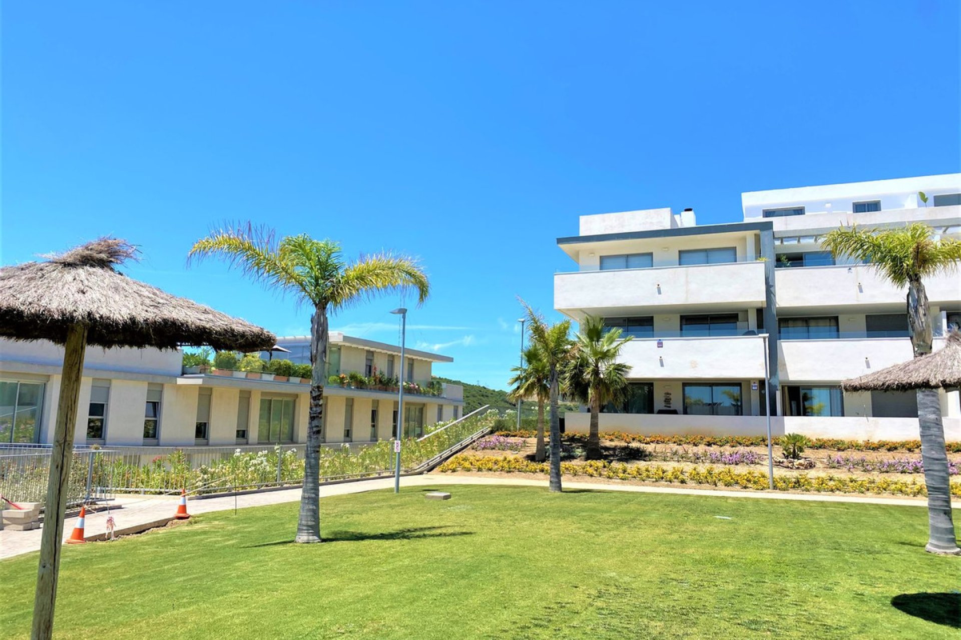 Resale - Apartment - Penthouse - Estepona - Estepona Centro