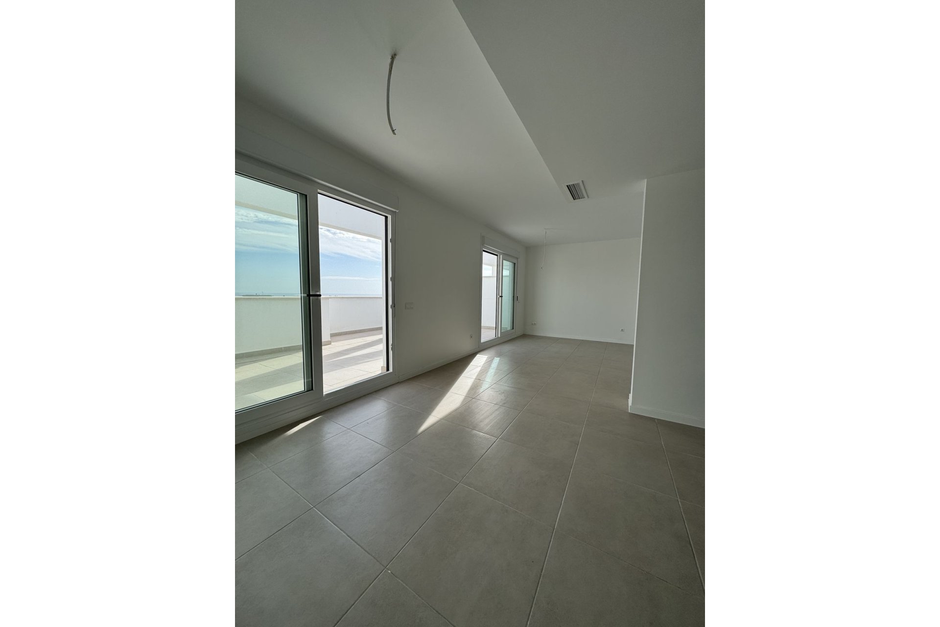 Resale - Apartment - Penthouse - Estepona - Estepona Centro