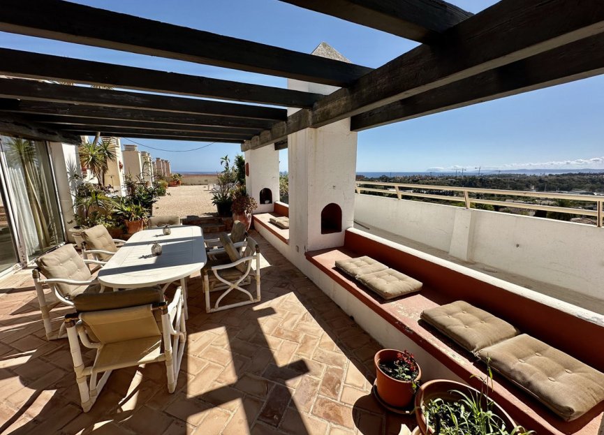 Resale - Apartment - Penthouse - Estepona - Estepona Centro