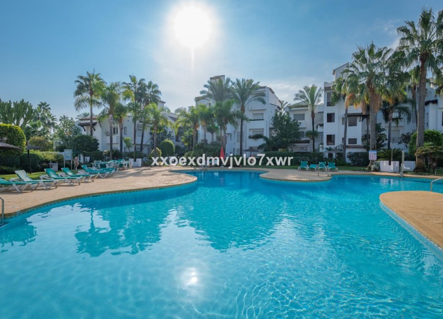 Resale - Apartment - Penthouse - Estepona - Estepona Centro