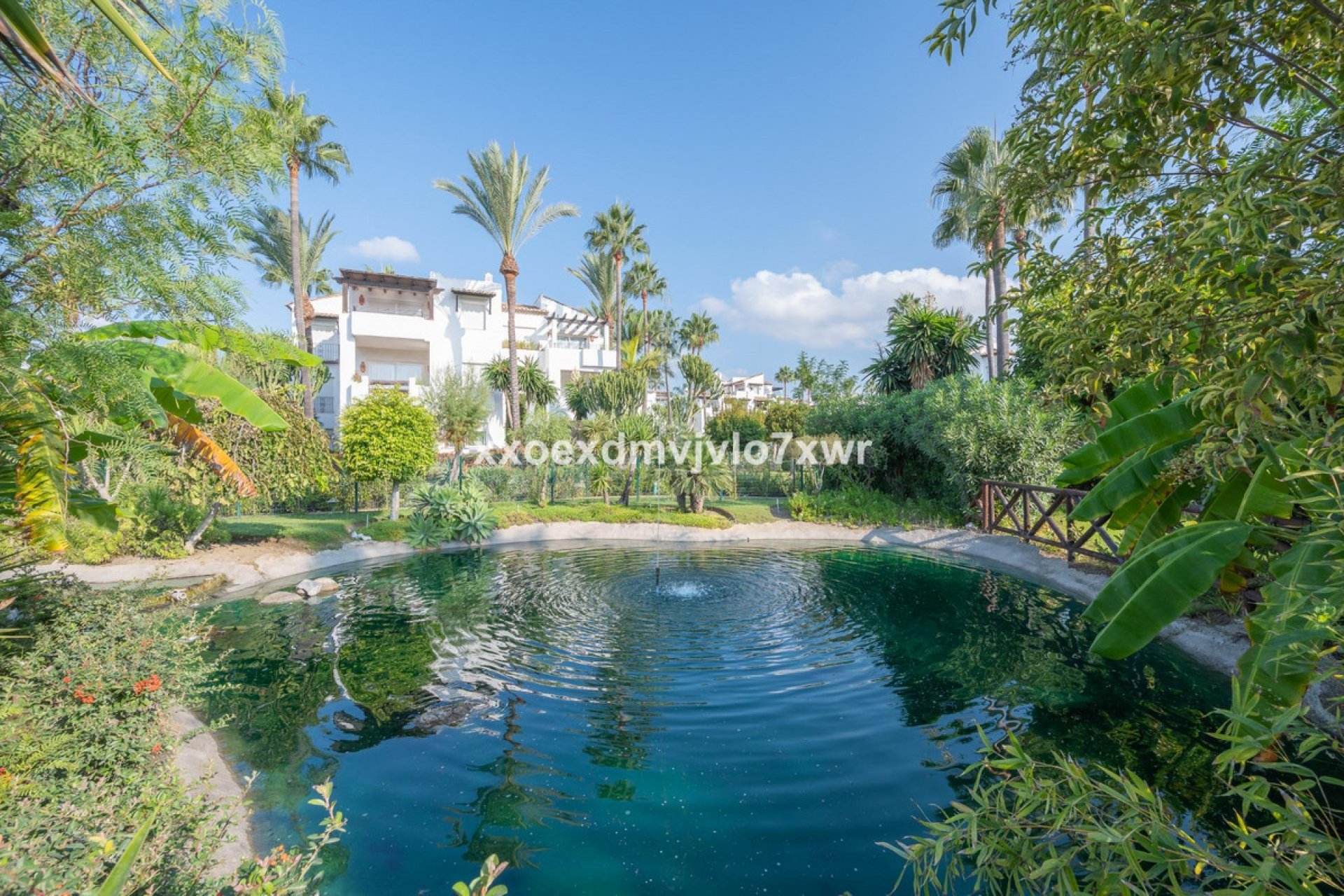 Resale - Apartment - Penthouse - Estepona - Estepona Centro