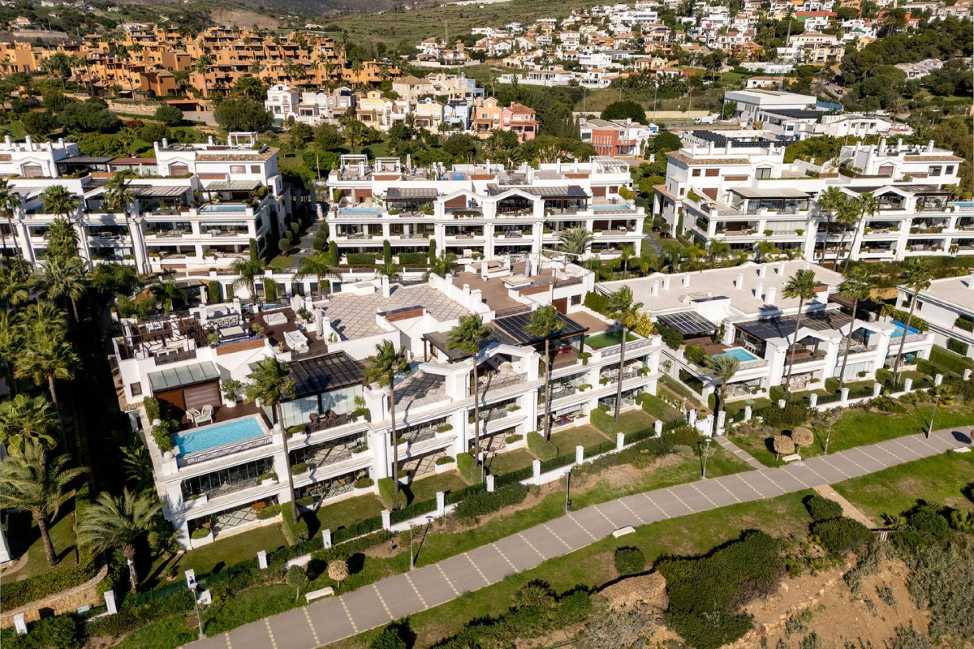 Resale - Apartment - Penthouse - Estepona - Estepona Centro