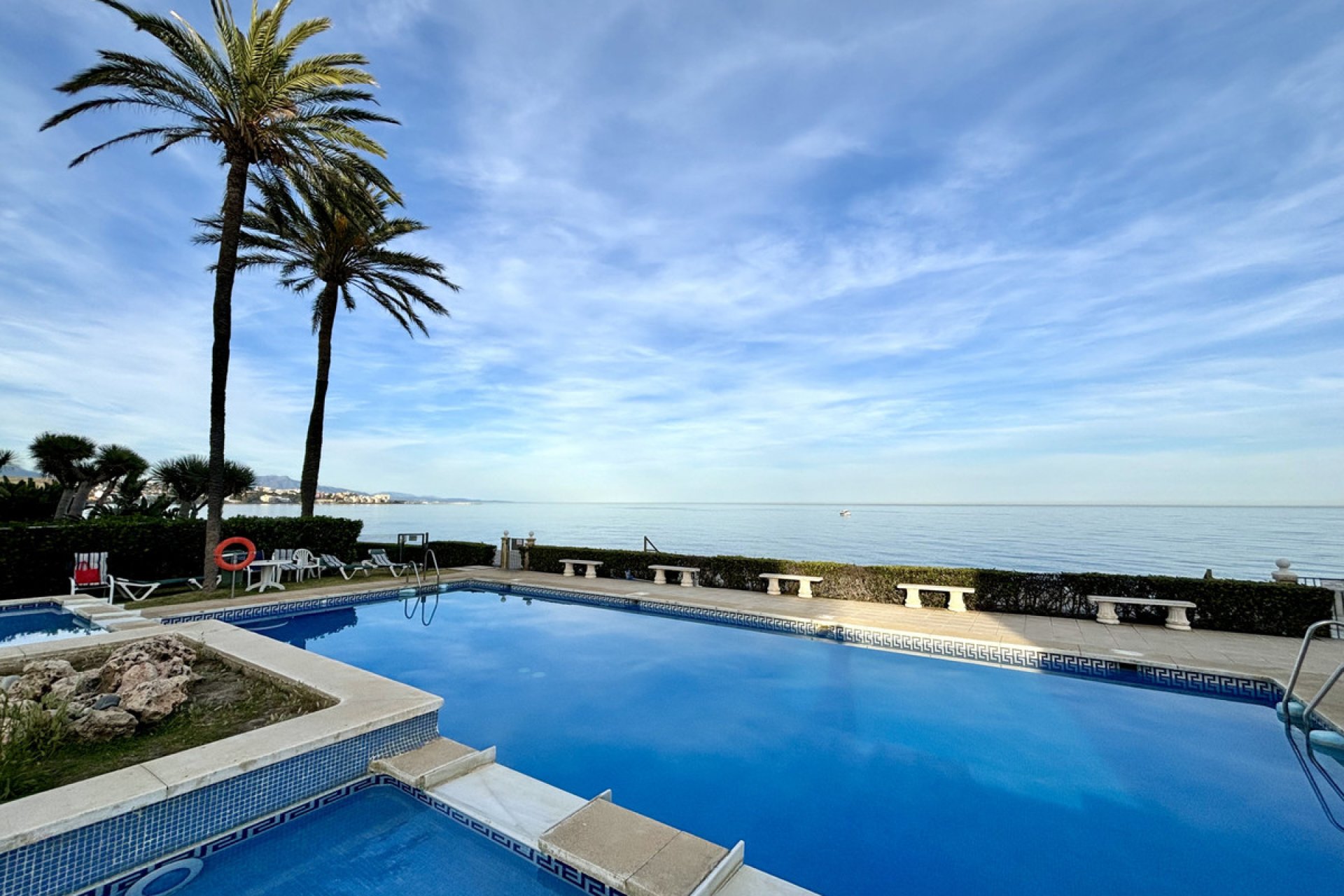 Resale - Apartment - Penthouse - Estepona - Estepona Centro