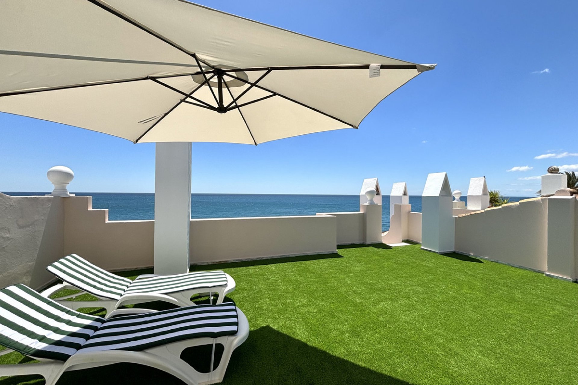 Resale - Apartment - Penthouse - Estepona - Estepona Centro