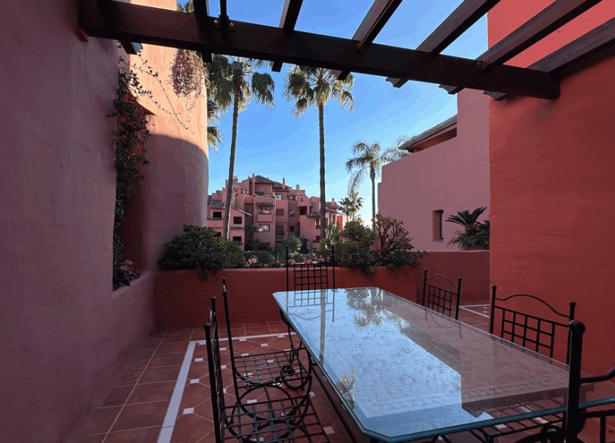 Resale - Apartment - Penthouse - Estepona - Estepona Centro