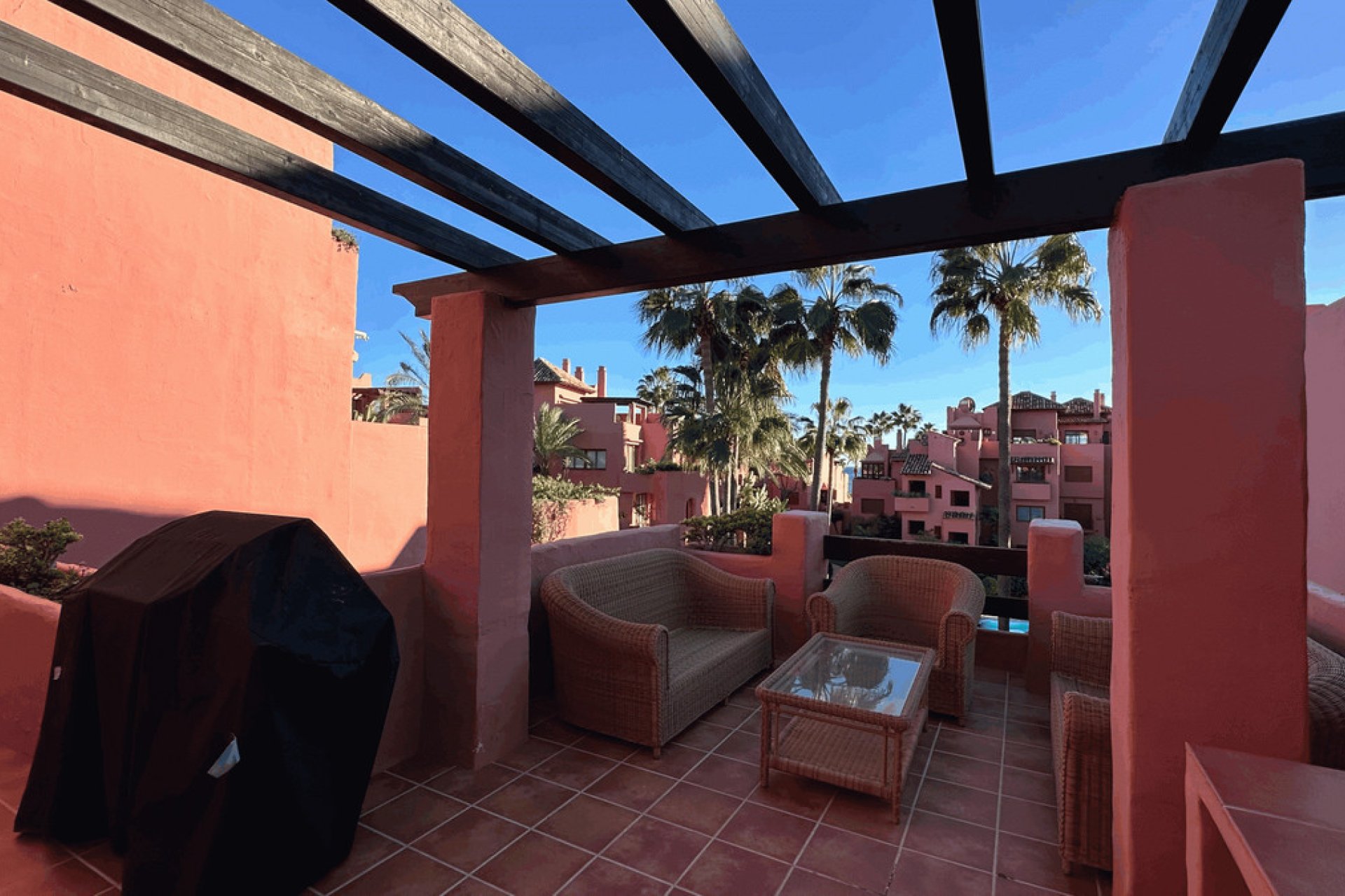 Resale - Apartment - Penthouse - Estepona - Estepona Centro