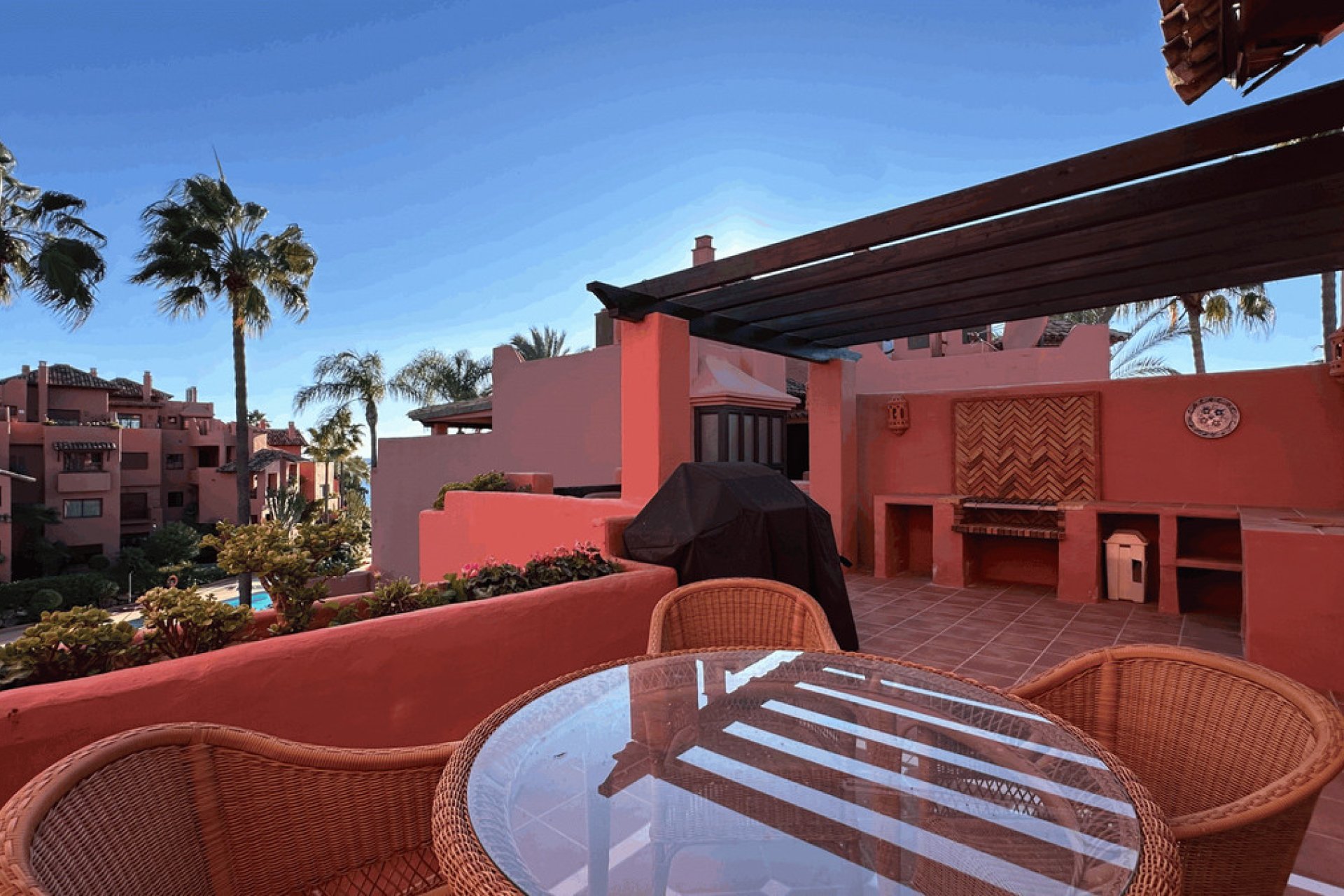 Resale - Apartment - Penthouse - Estepona - Estepona Centro