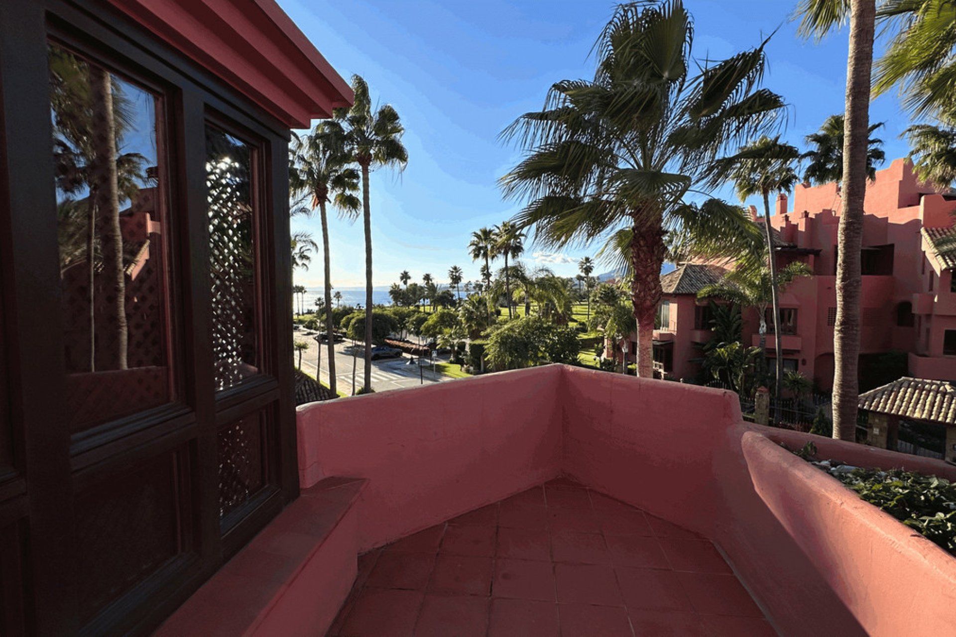 Resale - Apartment - Penthouse - Estepona - Estepona Centro