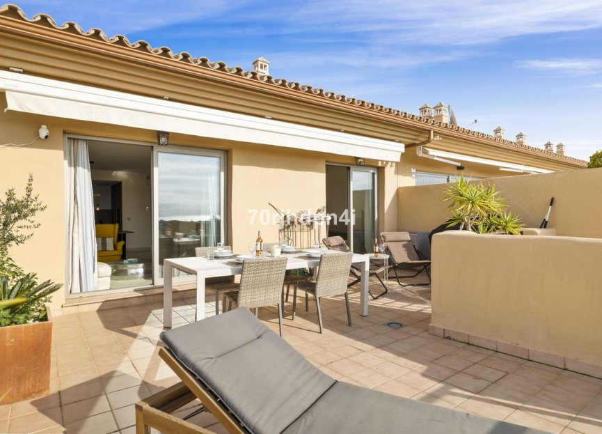 Resale - Apartment - Penthouse - Estepona - Estepona Centro