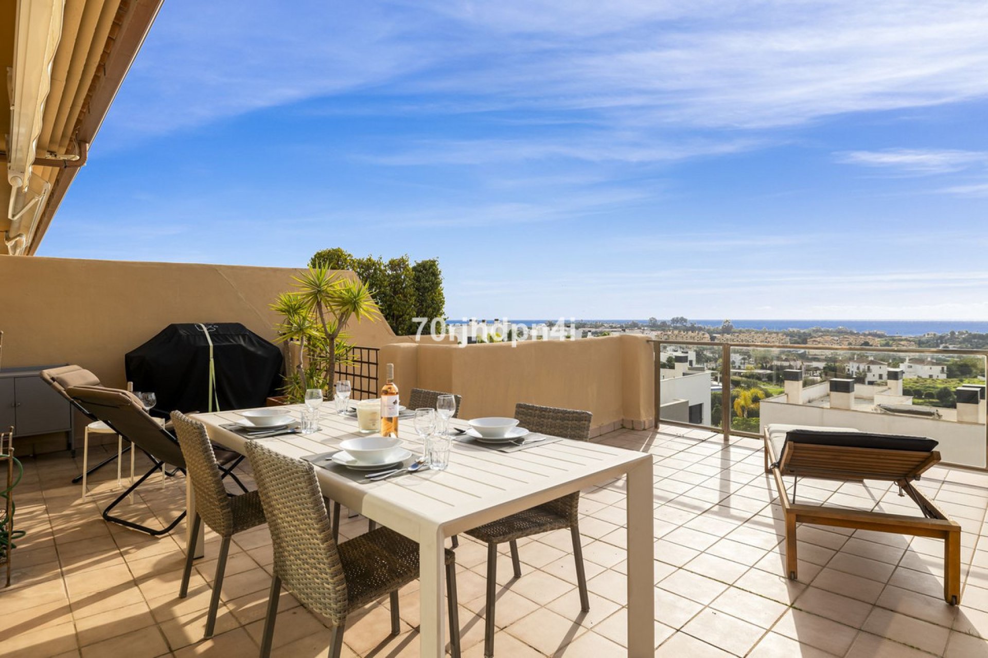 Resale - Apartment - Penthouse - Estepona - Estepona Centro