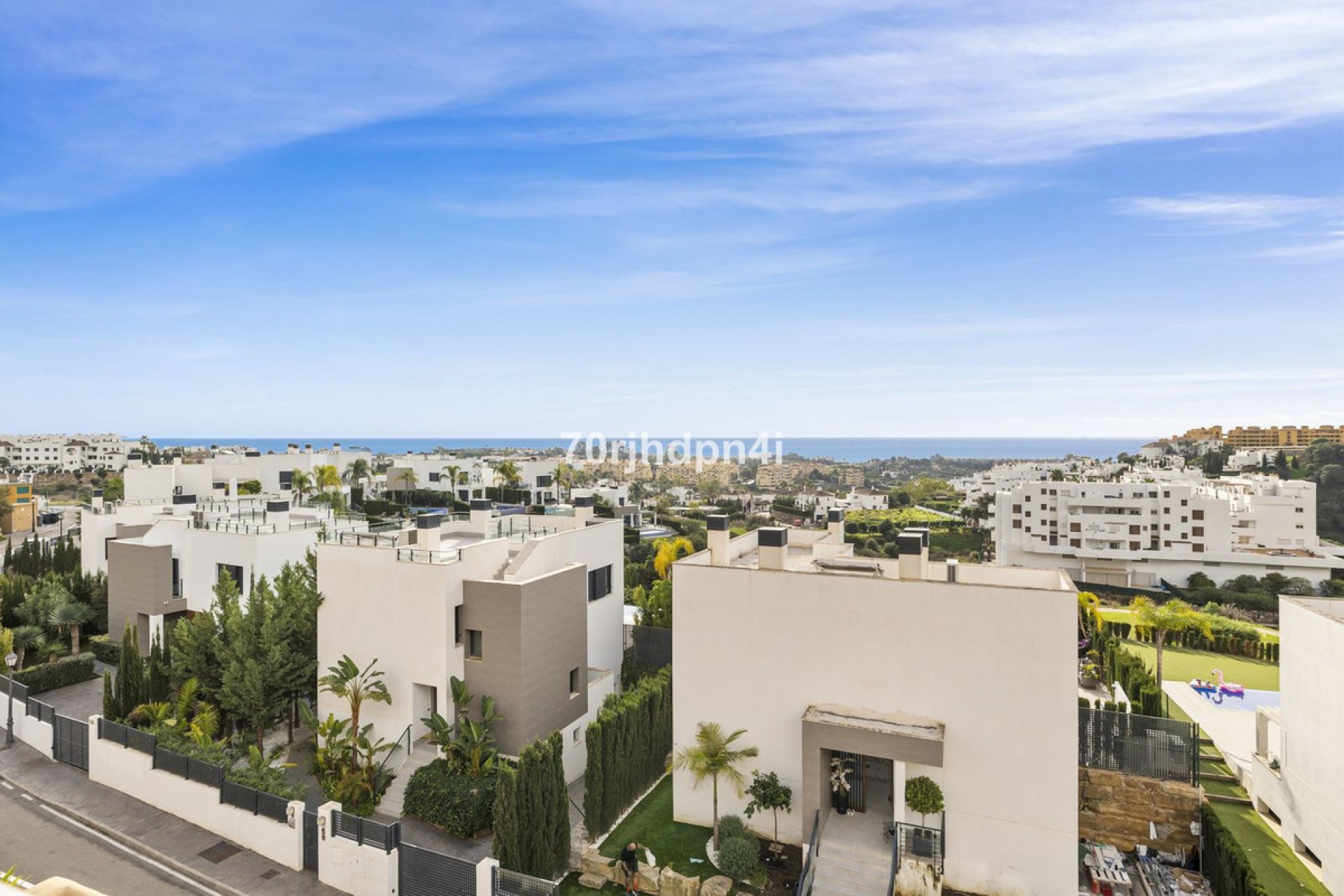 Resale - Apartment - Penthouse - Estepona - Estepona Centro