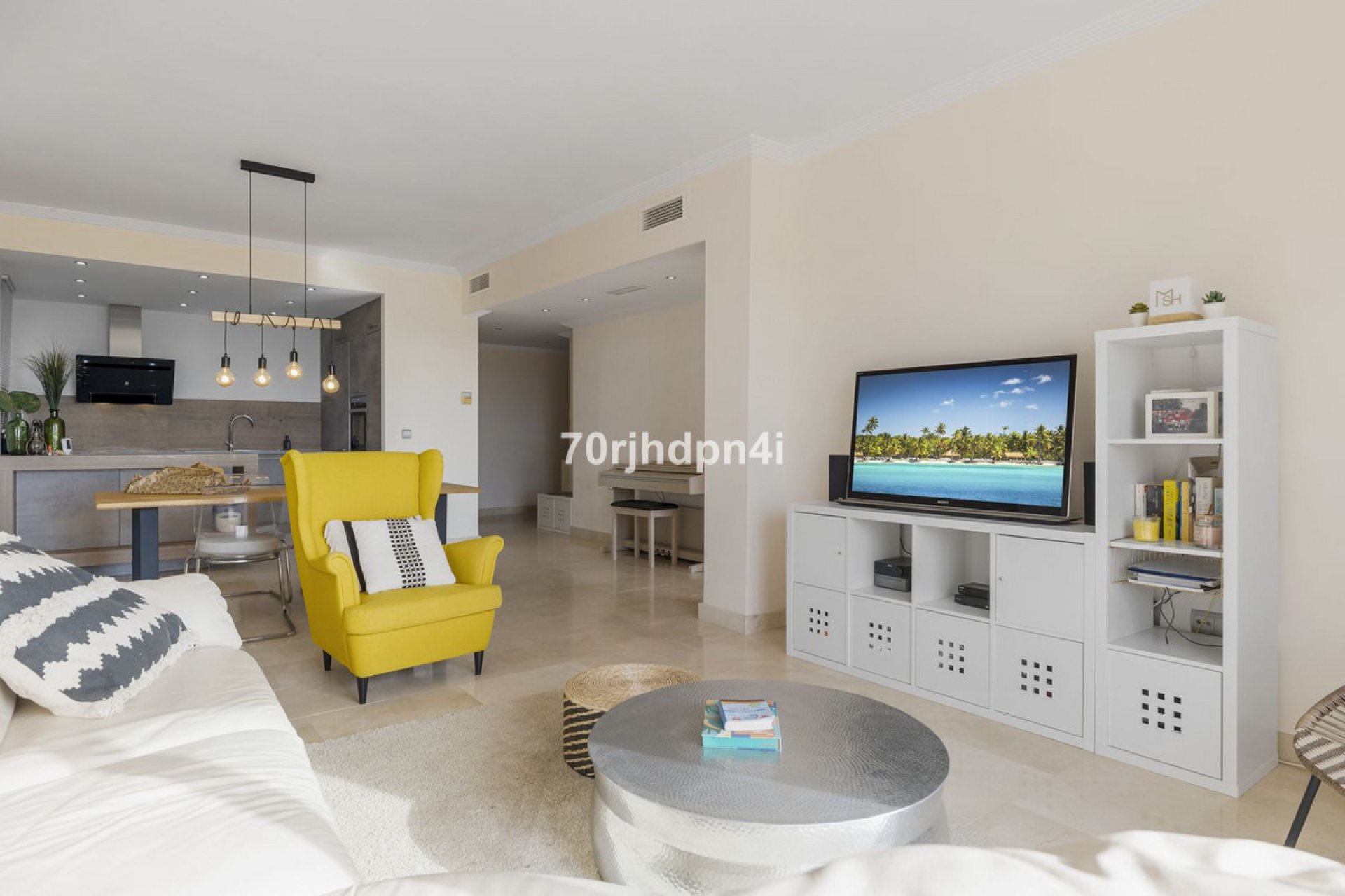 Resale - Apartment - Penthouse - Estepona - Estepona Centro