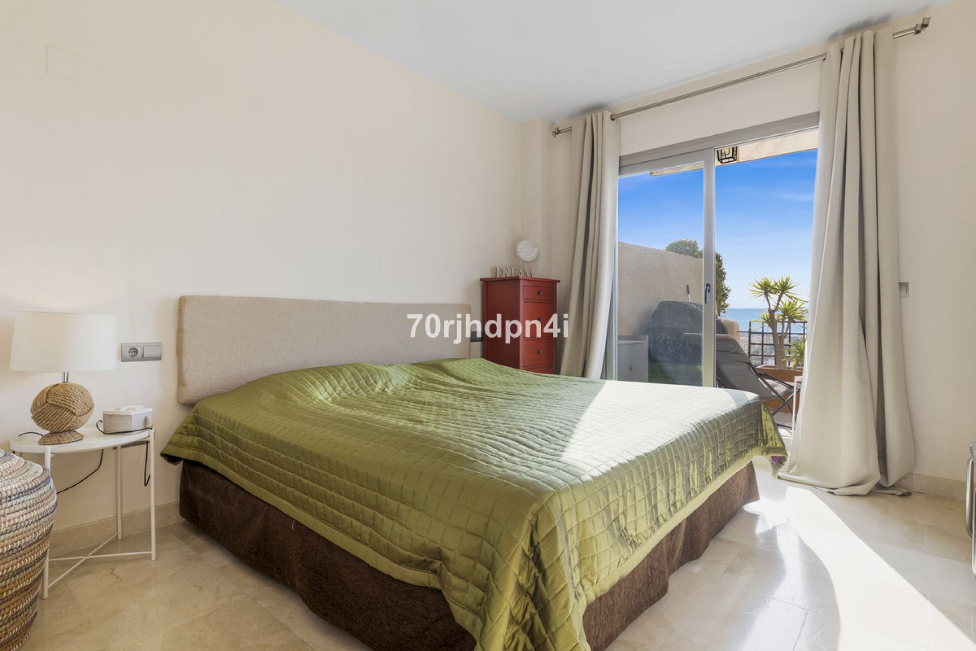 Resale - Apartment - Penthouse - Estepona - Estepona Centro