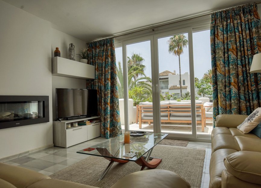 Resale - Apartment - Penthouse - Estepona - Estepona Centro