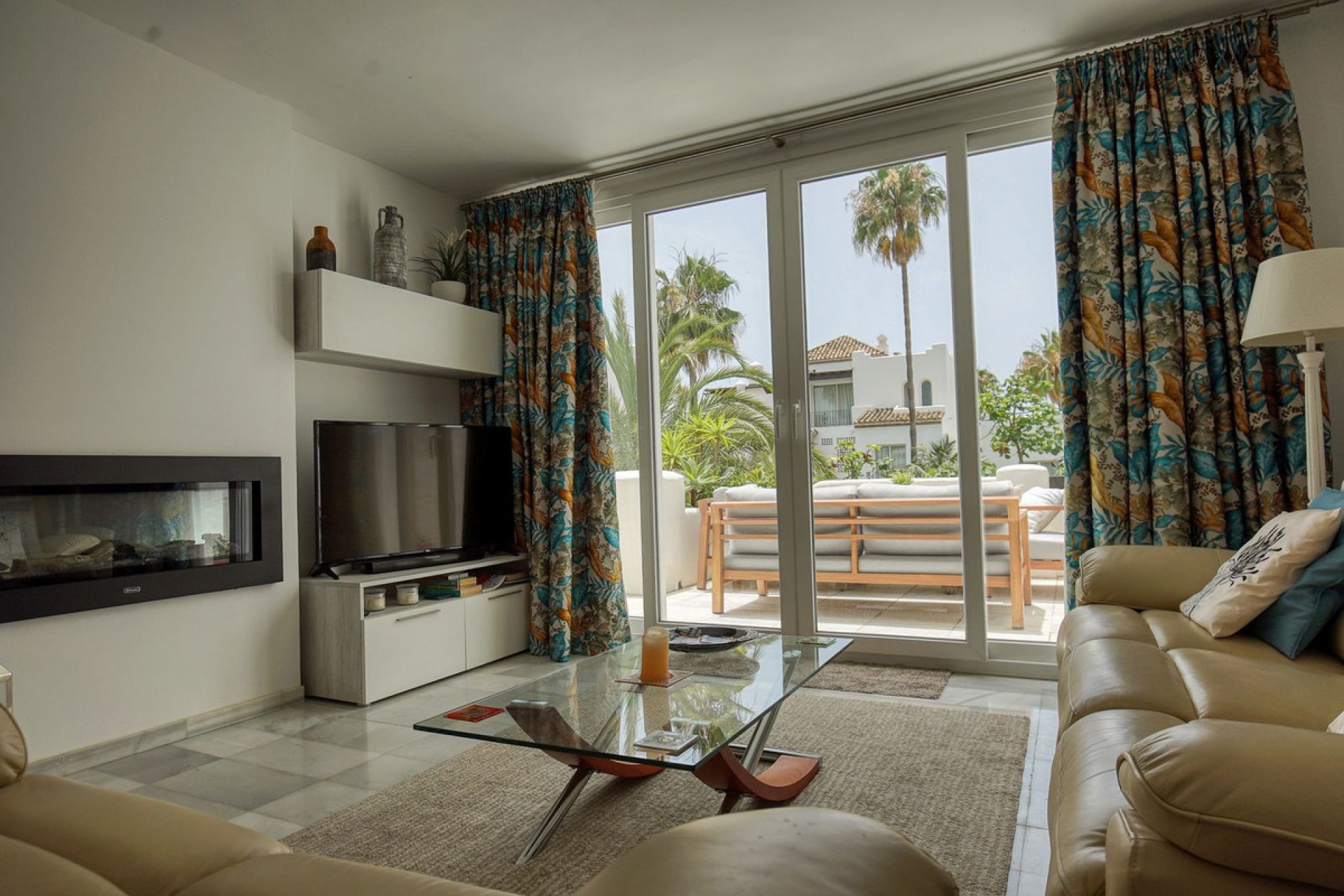 Resale - Apartment - Penthouse - Estepona - Estepona Centro