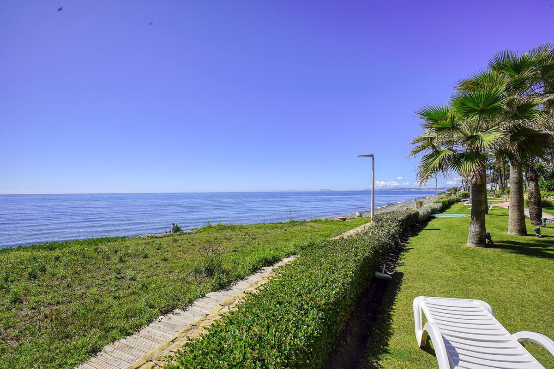 Resale - Apartment - Penthouse - Estepona - Estepona Centro