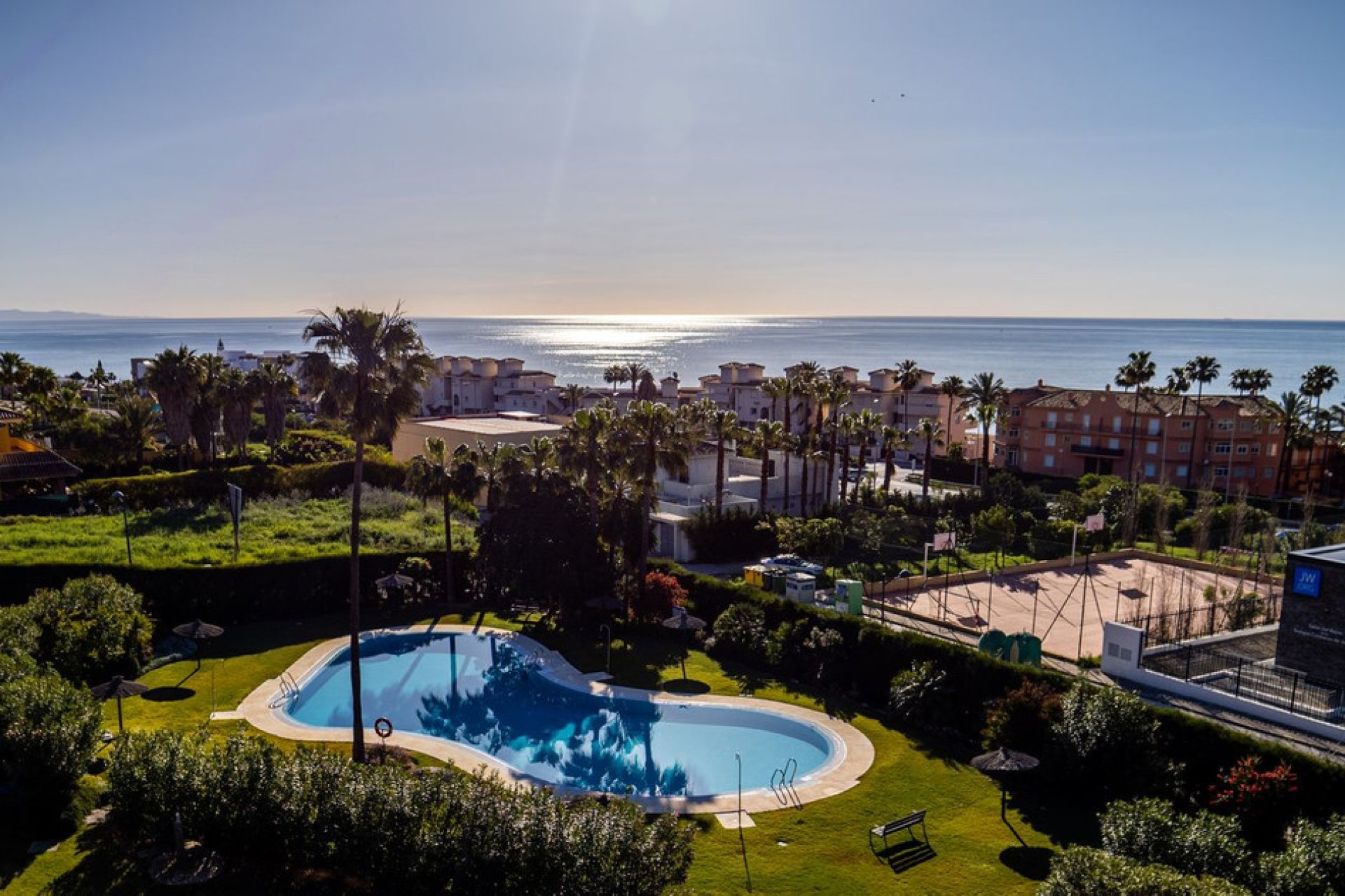 Resale - Apartment - Penthouse - Estepona - Estepona Centro