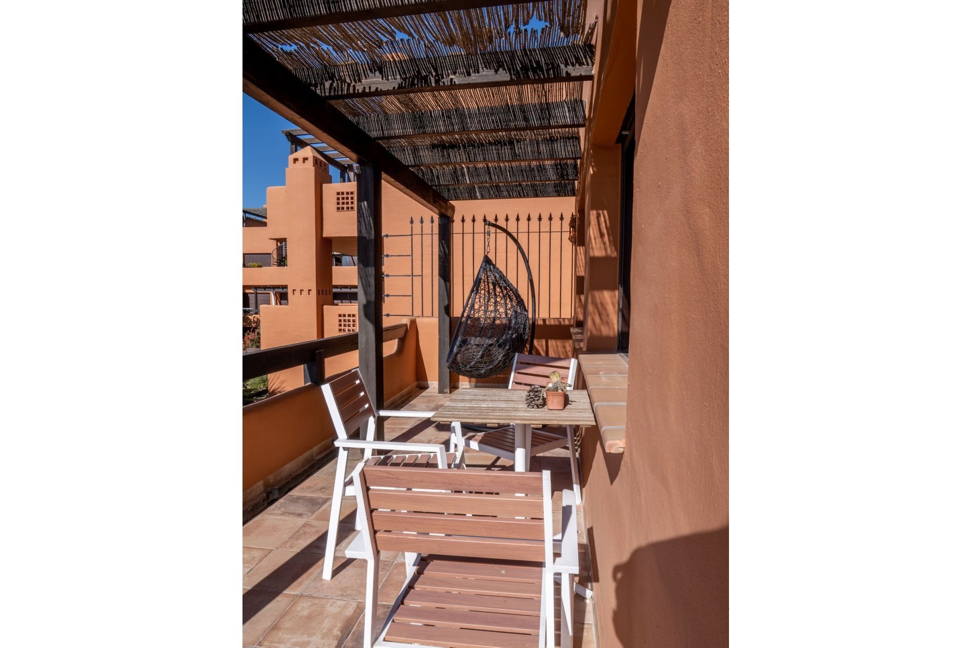 Resale - Apartment - Penthouse - Estepona - Estepona Centro