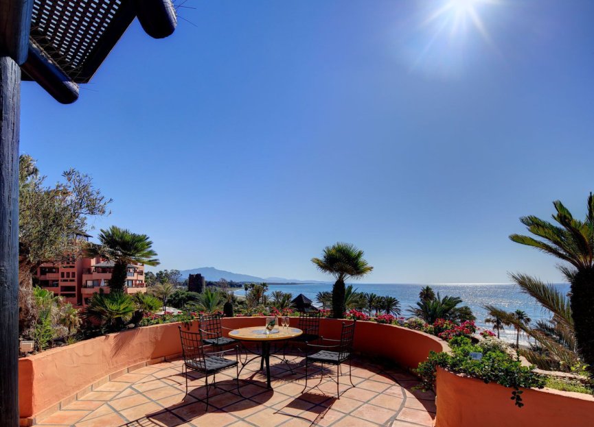 Resale - Apartment - Penthouse - Estepona - Estepona Centro