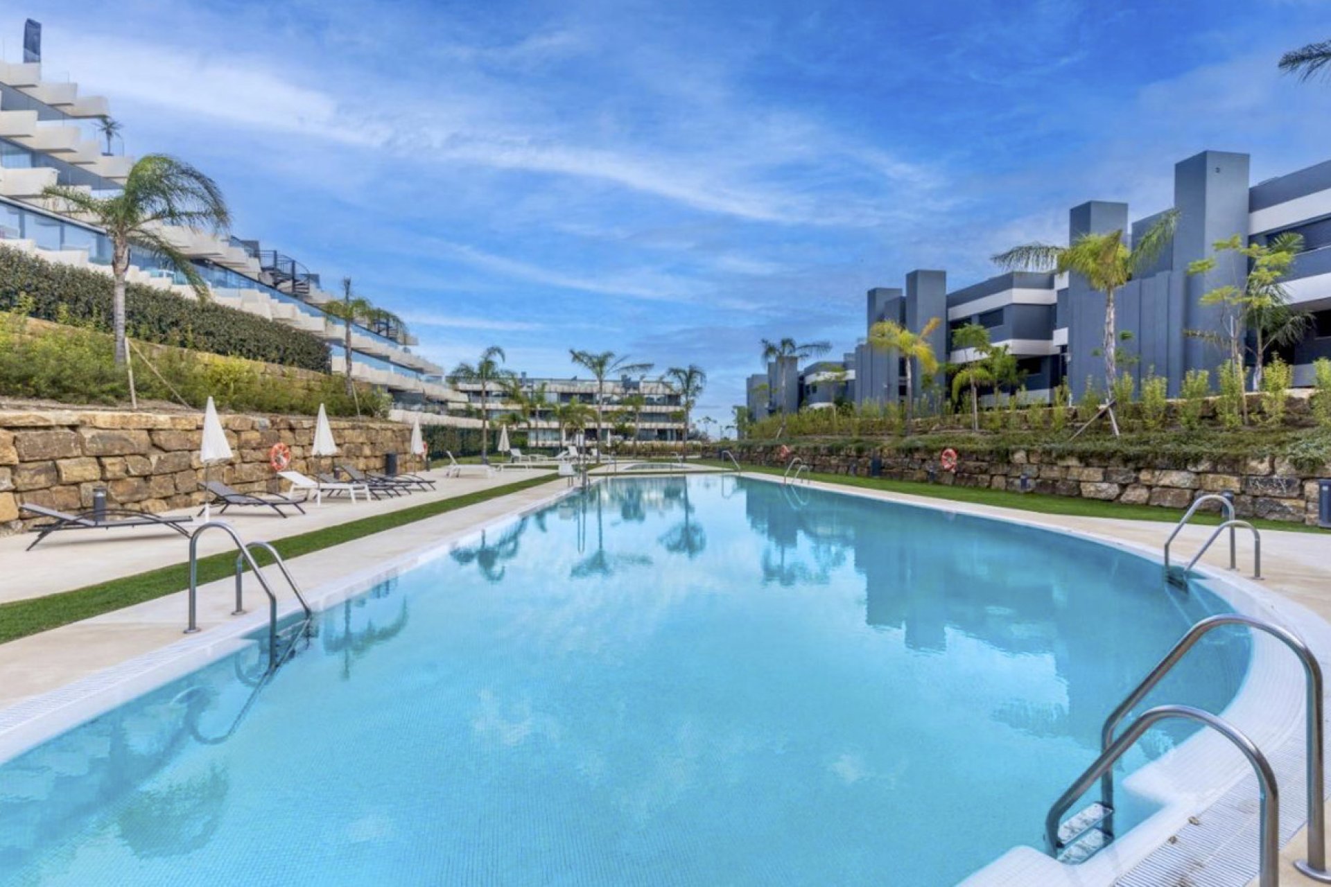 Resale - Apartment - Penthouse - Estepona - Estepona Centro