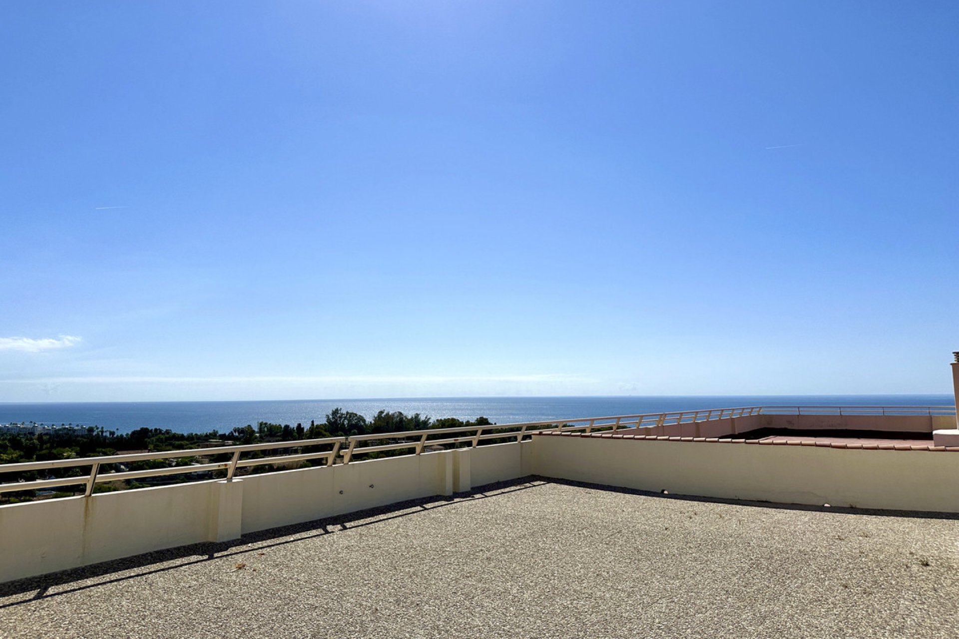 Resale - Apartment - Penthouse - Estepona - Estepona Centro