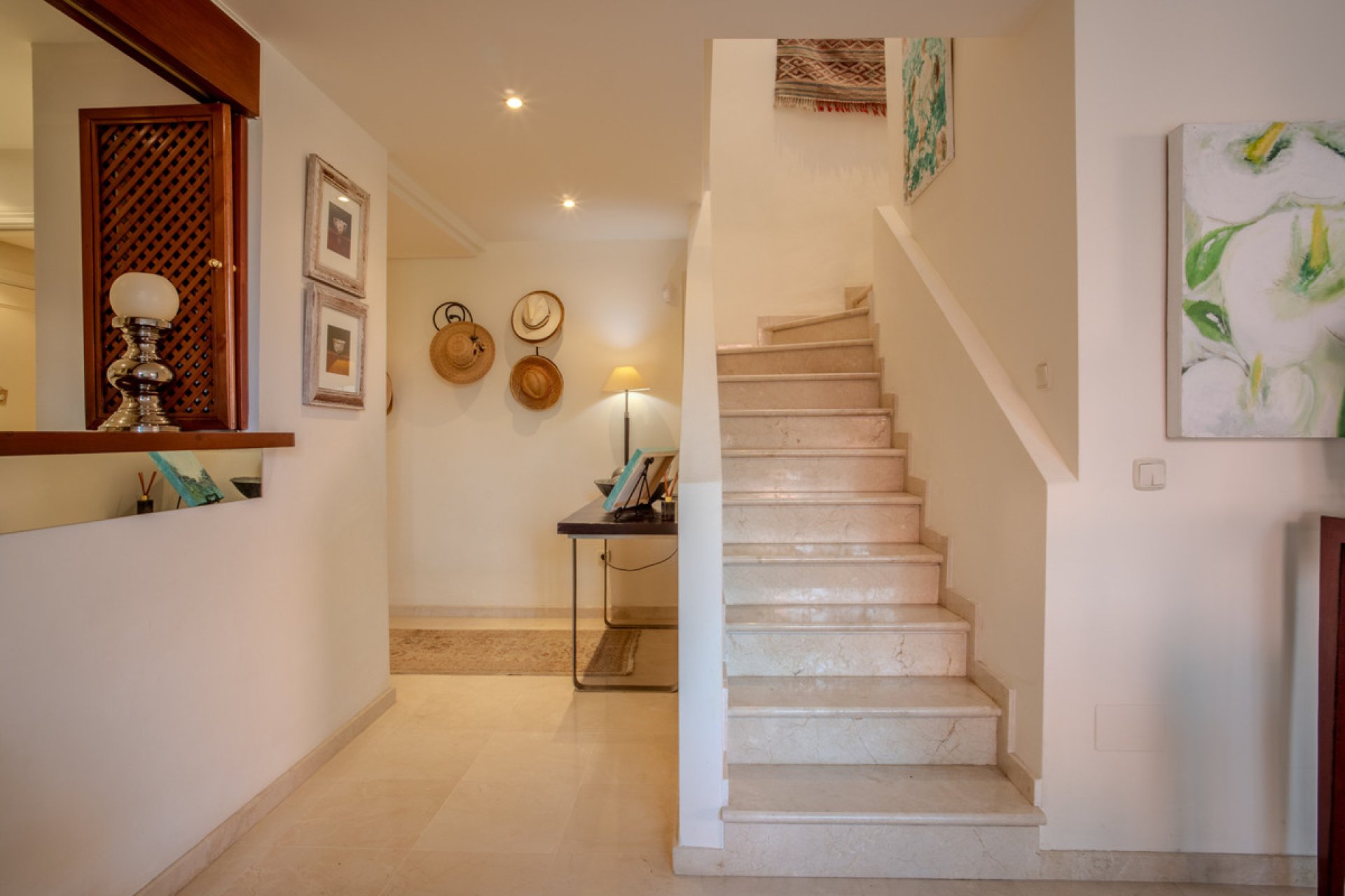 Resale - Apartment - Penthouse - Estepona - Estepona Centro