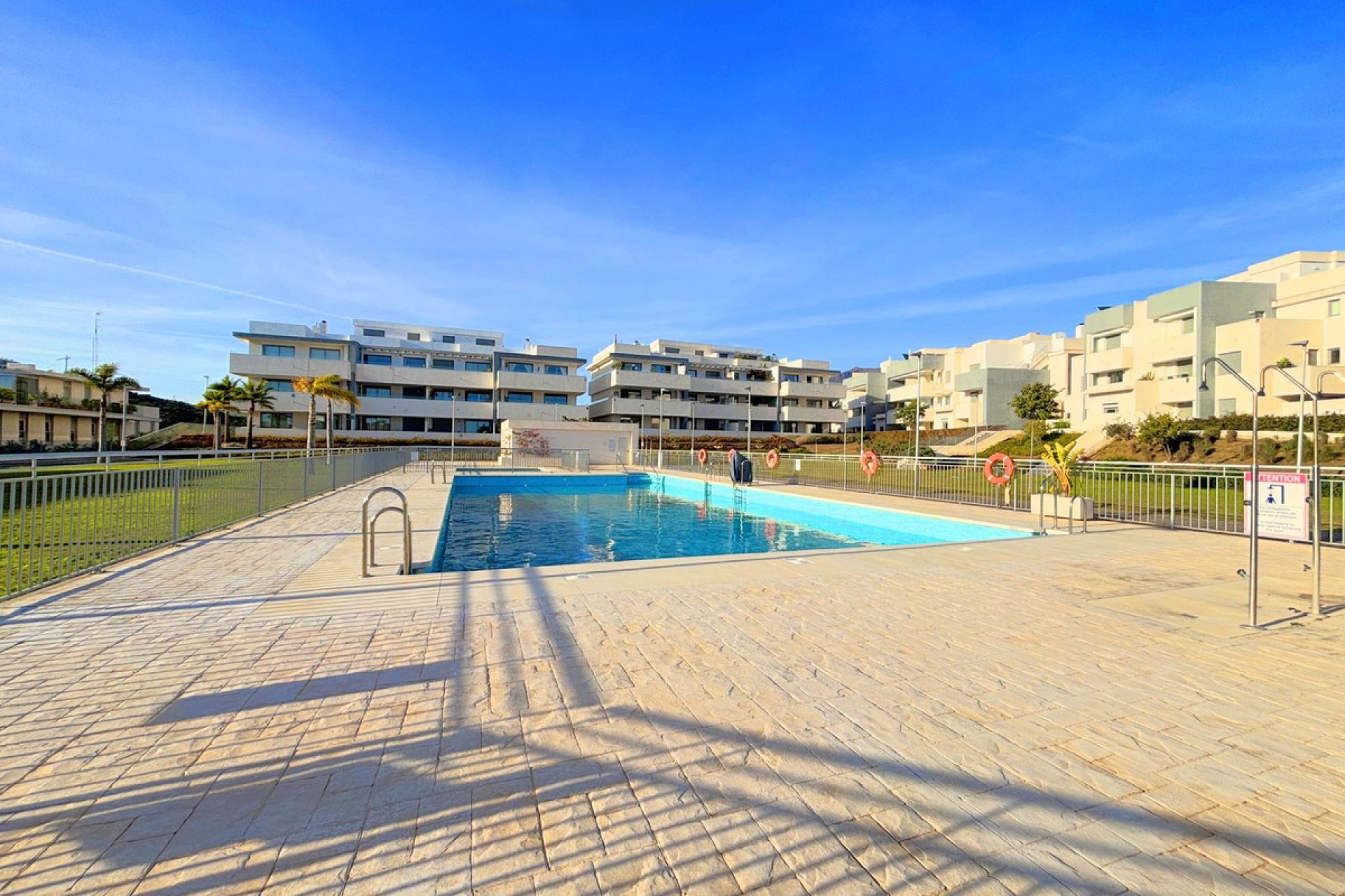 Resale - Apartment - Penthouse - Estepona - Estepona Centro