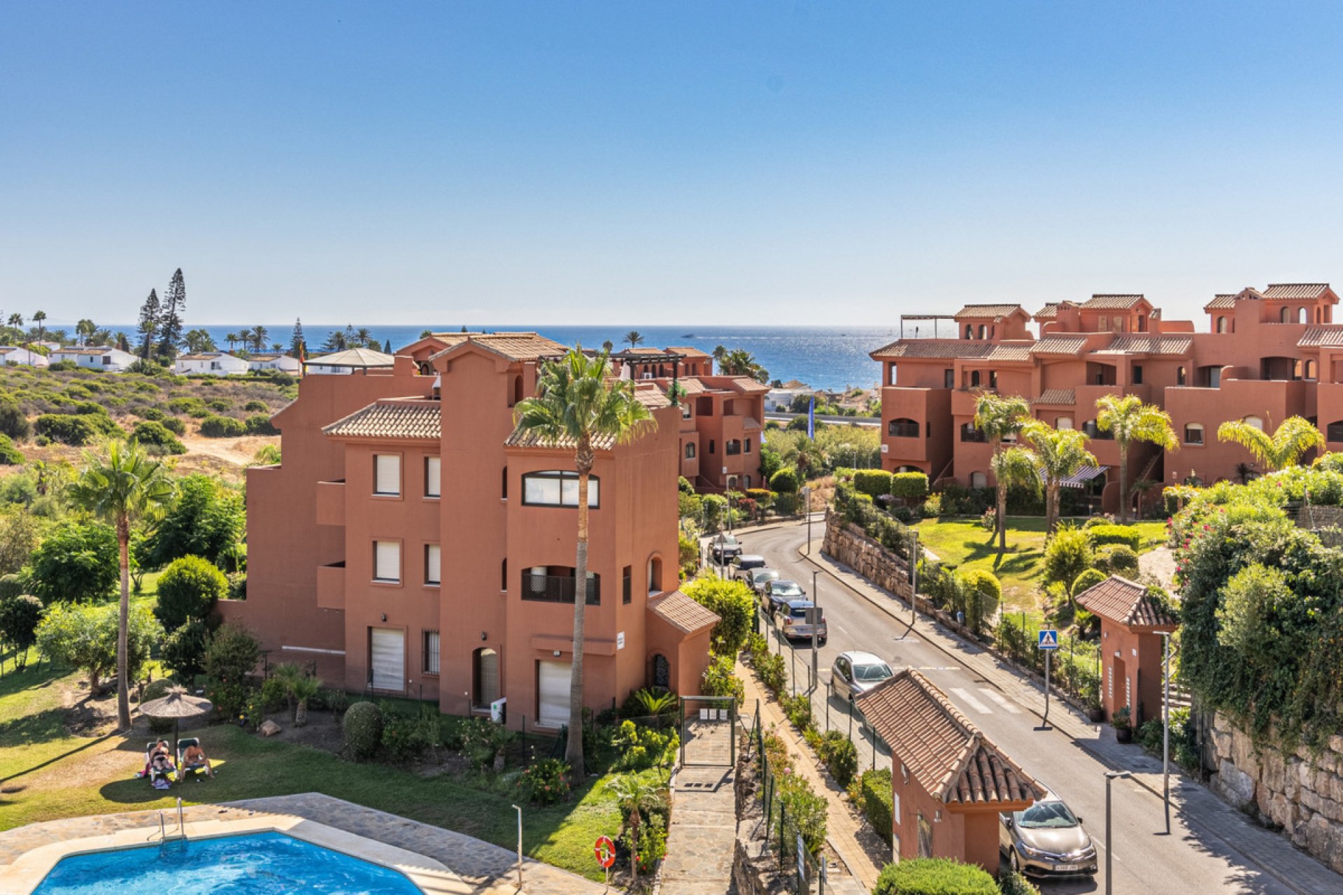 Resale - Apartment - Penthouse - Estepona - Estepona Centro