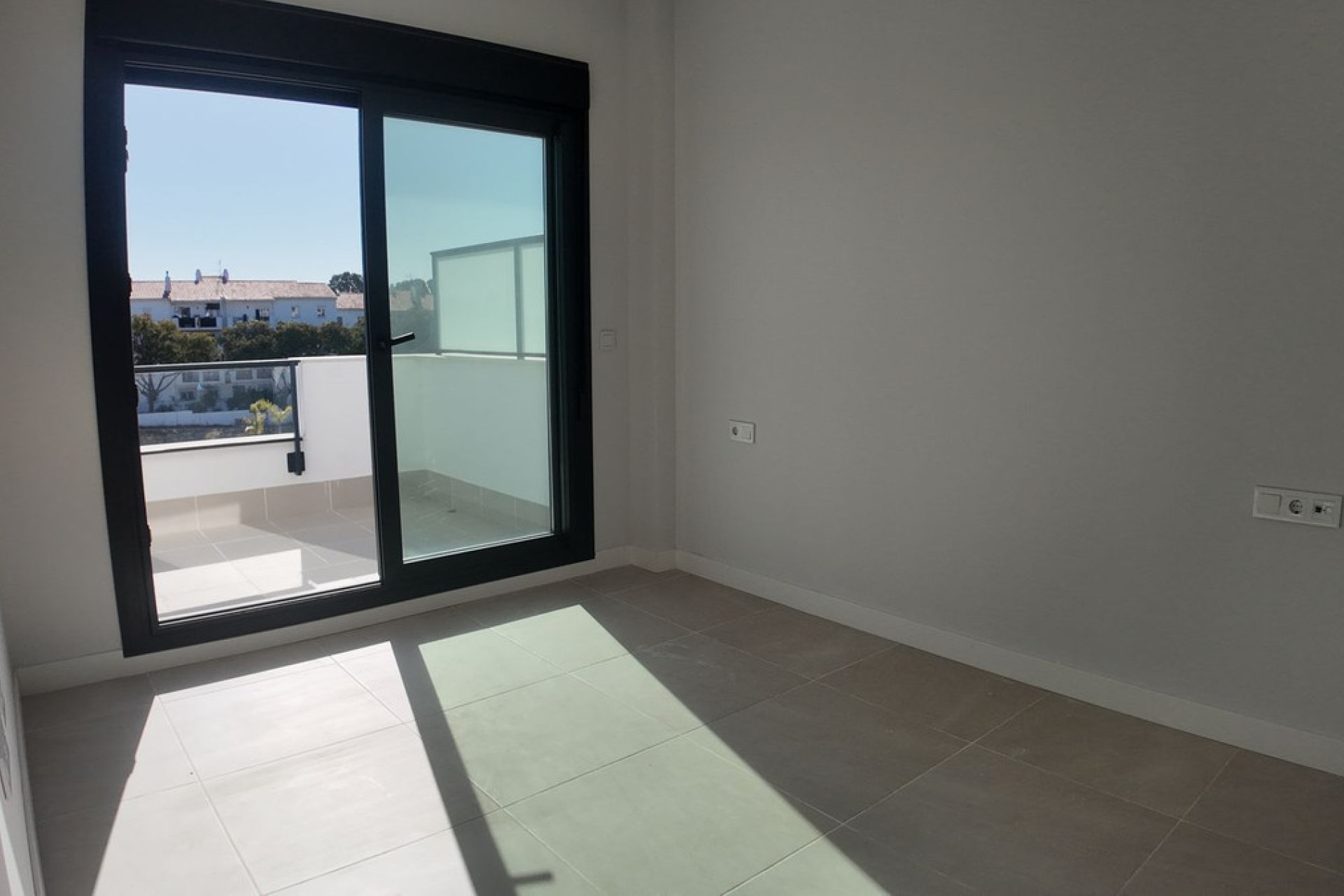 Resale - Apartment - Penthouse - Estepona - Estepona Centro