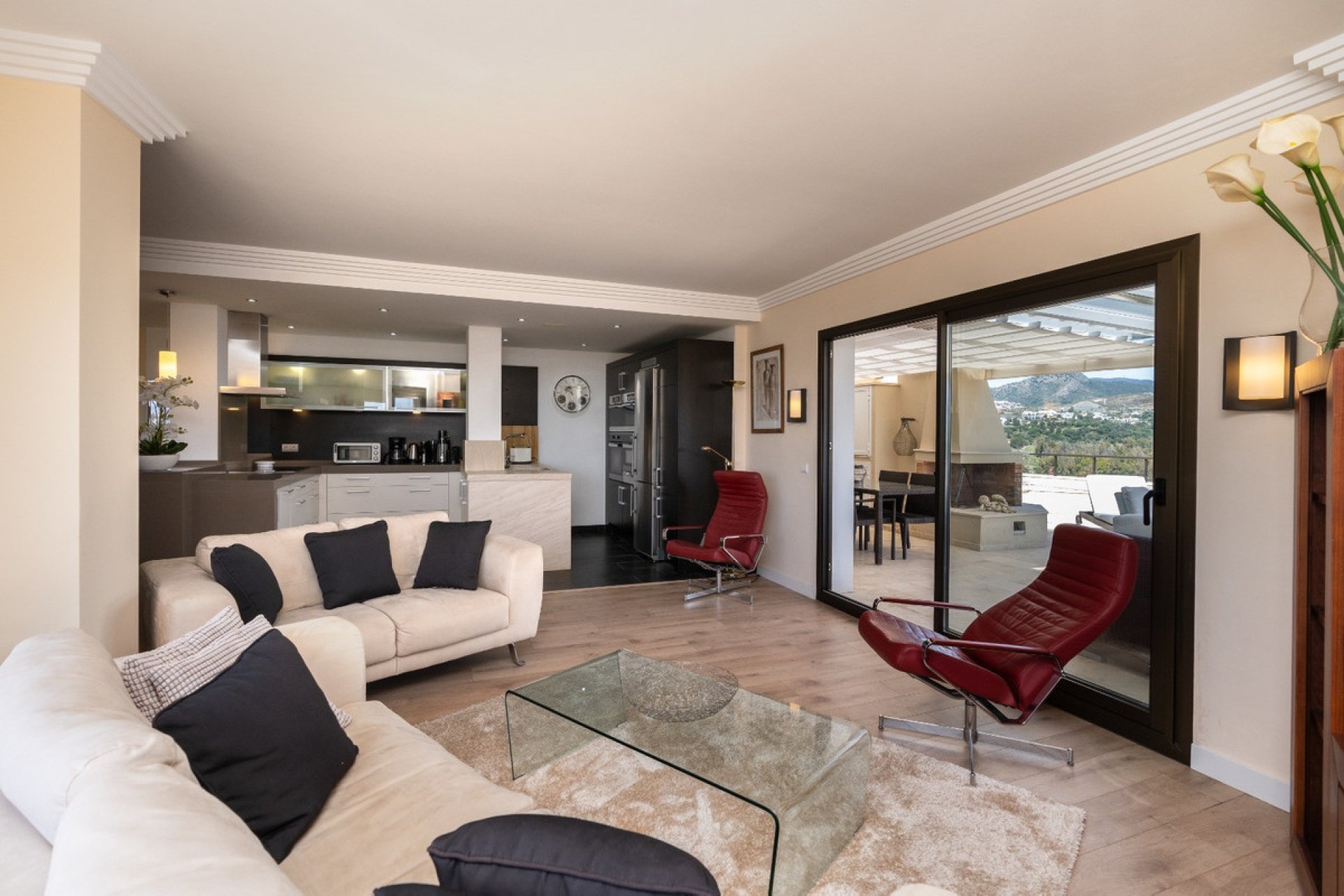 Resale - Apartment - Penthouse - Estepona - Estepona Centro