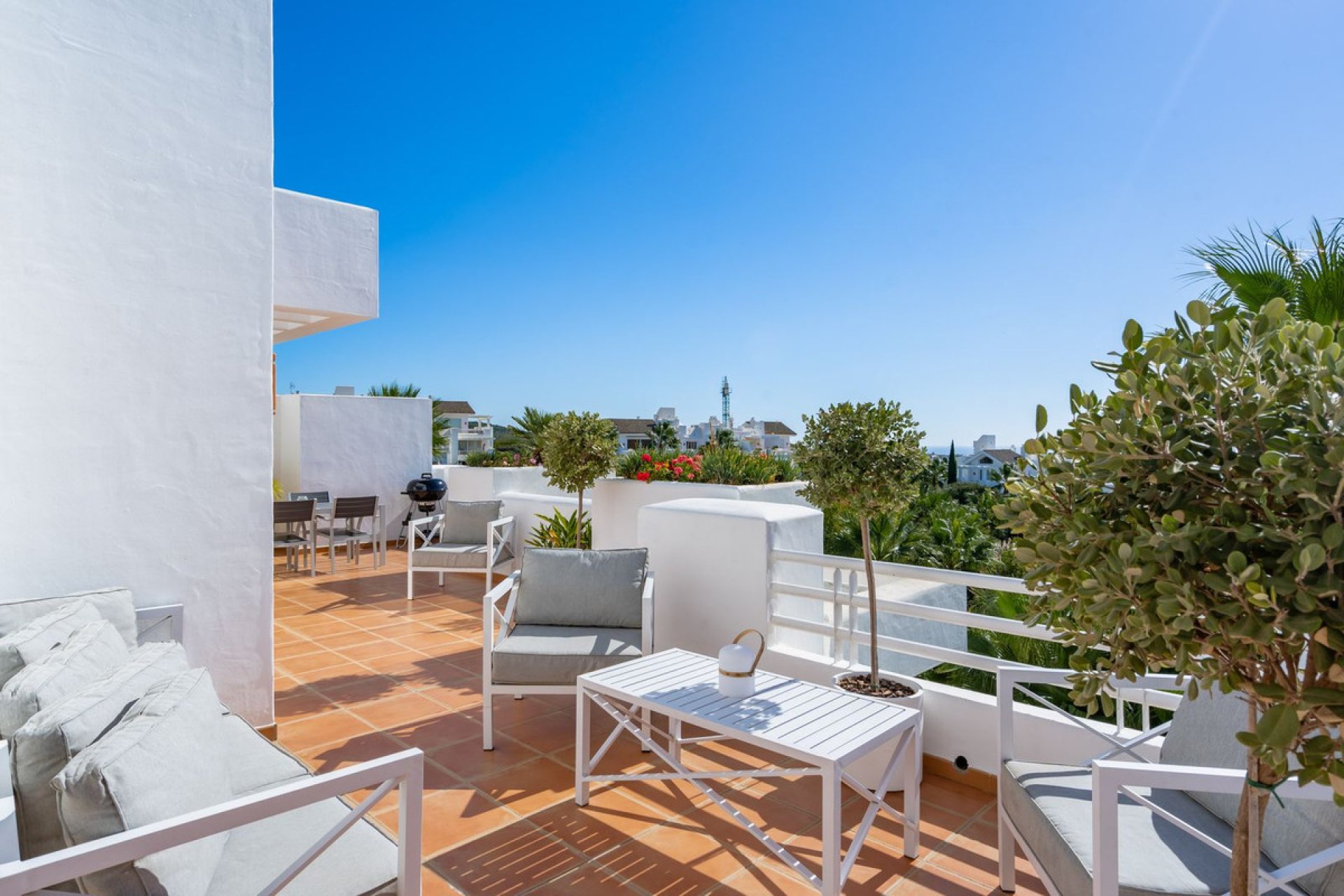 Resale - Apartment - Penthouse - Estepona - Estepona Centro