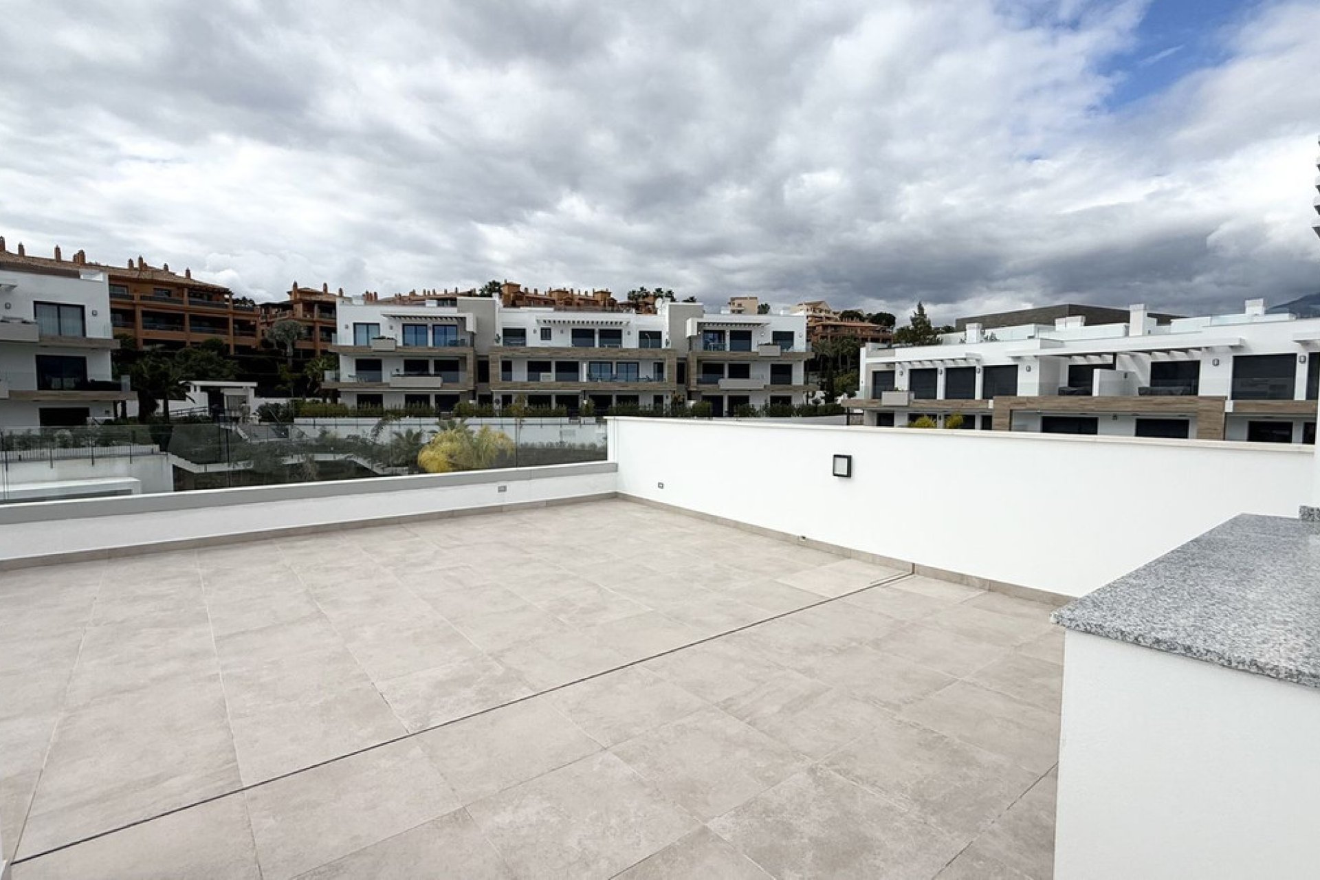 Resale - Apartment - Penthouse - Estepona - Estepona Centro