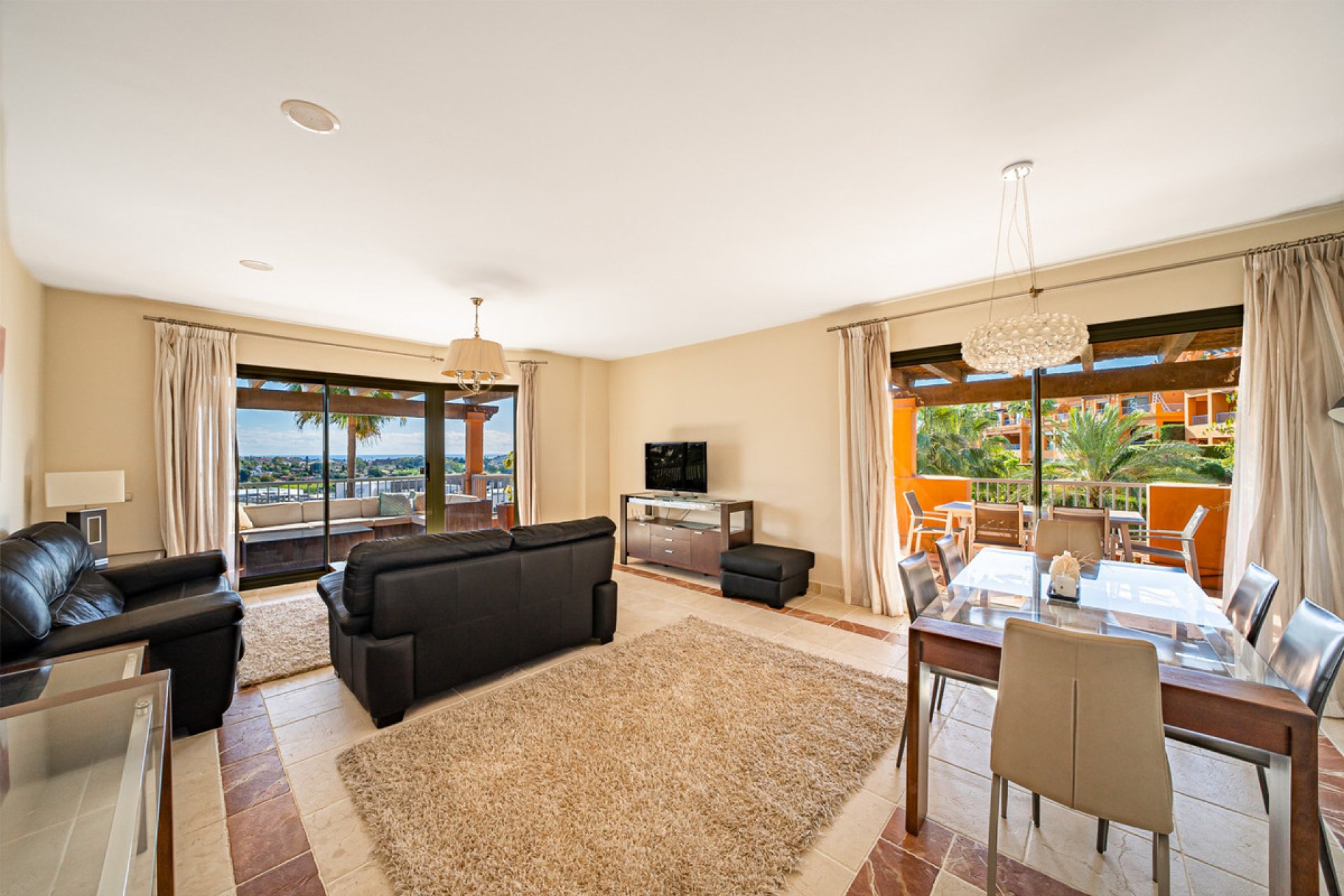 Resale - Apartment - Penthouse - Estepona - Estepona Centro