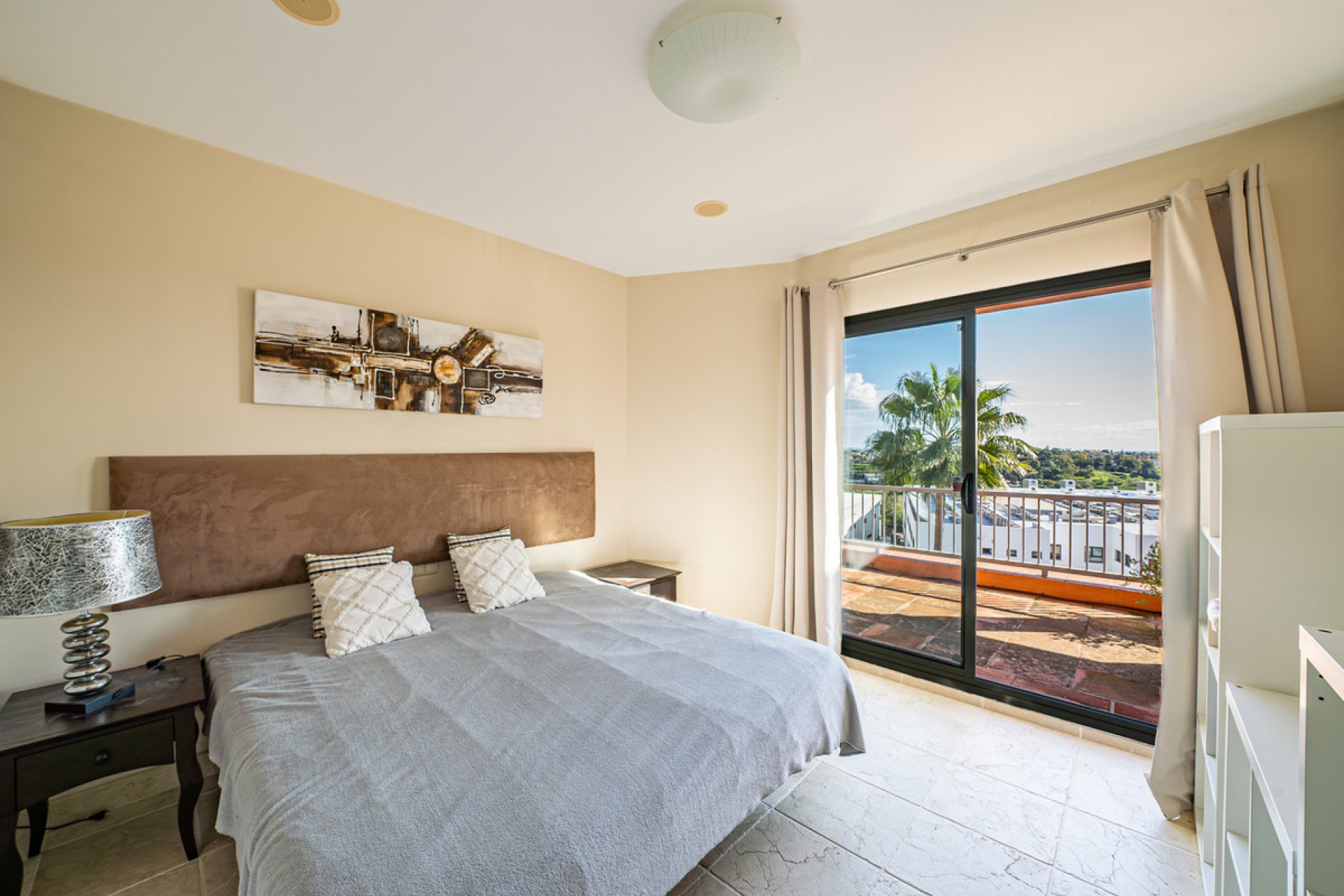 Resale - Apartment - Penthouse - Estepona - Estepona Centro