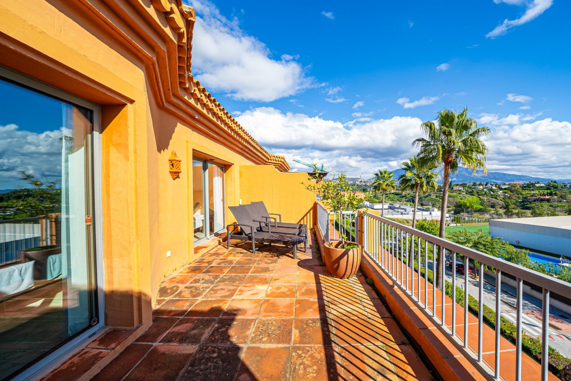 Resale - Apartment - Penthouse - Estepona - Estepona Centro