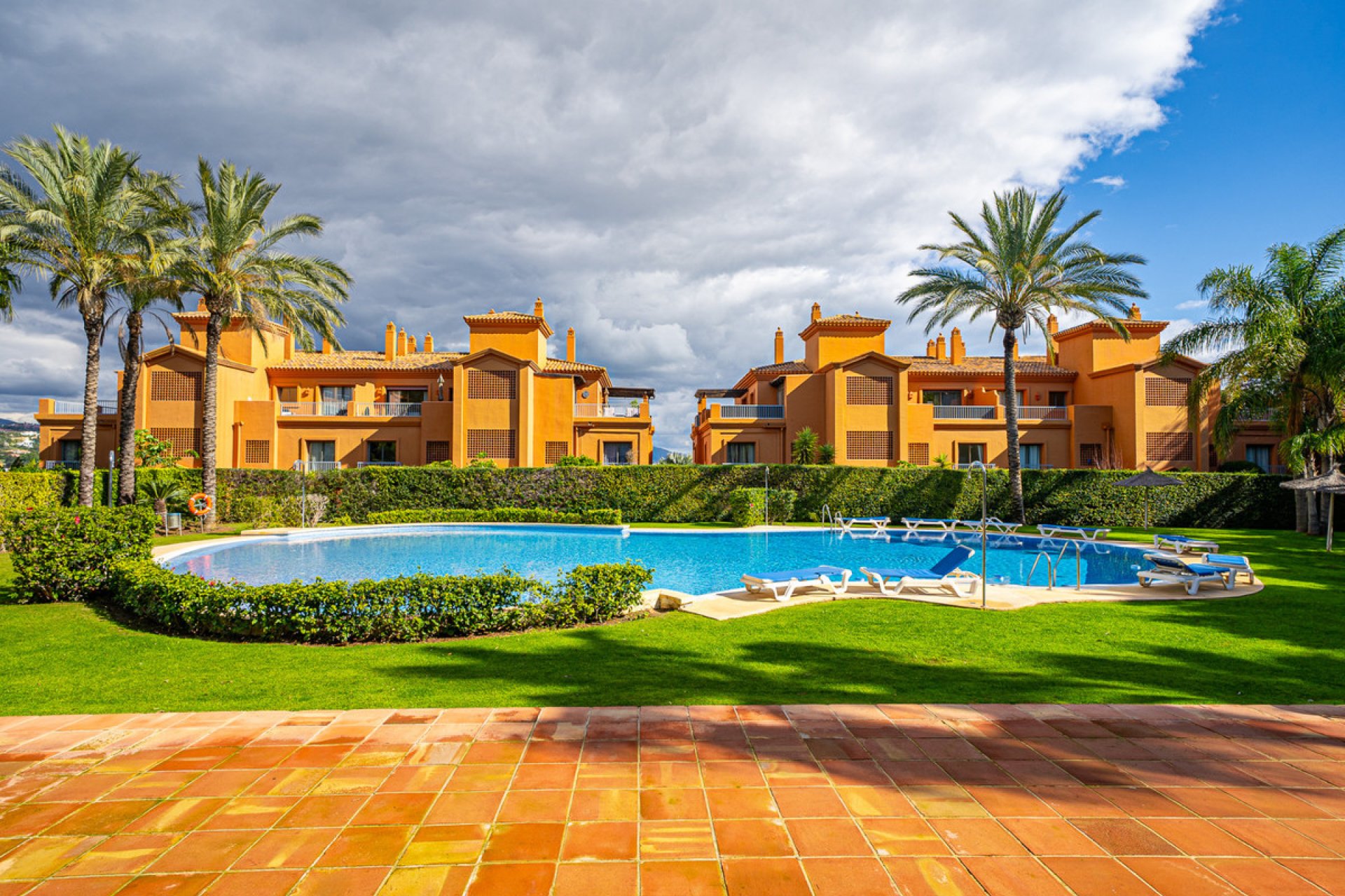 Resale - Apartment - Penthouse - Estepona - Estepona Centro