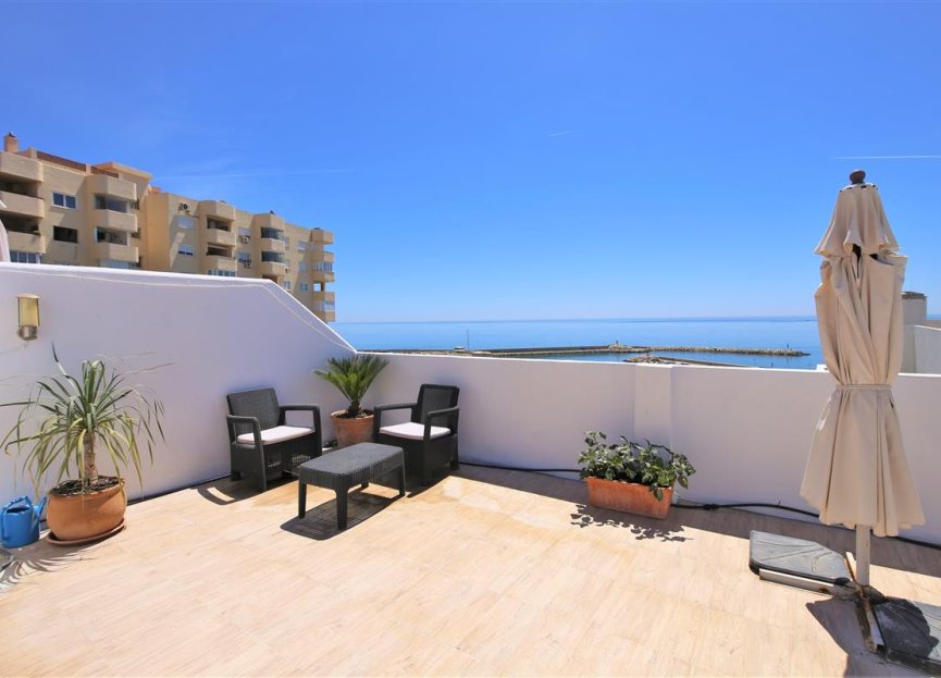 Resale - Apartment - Penthouse - Estepona - Estepona Centro