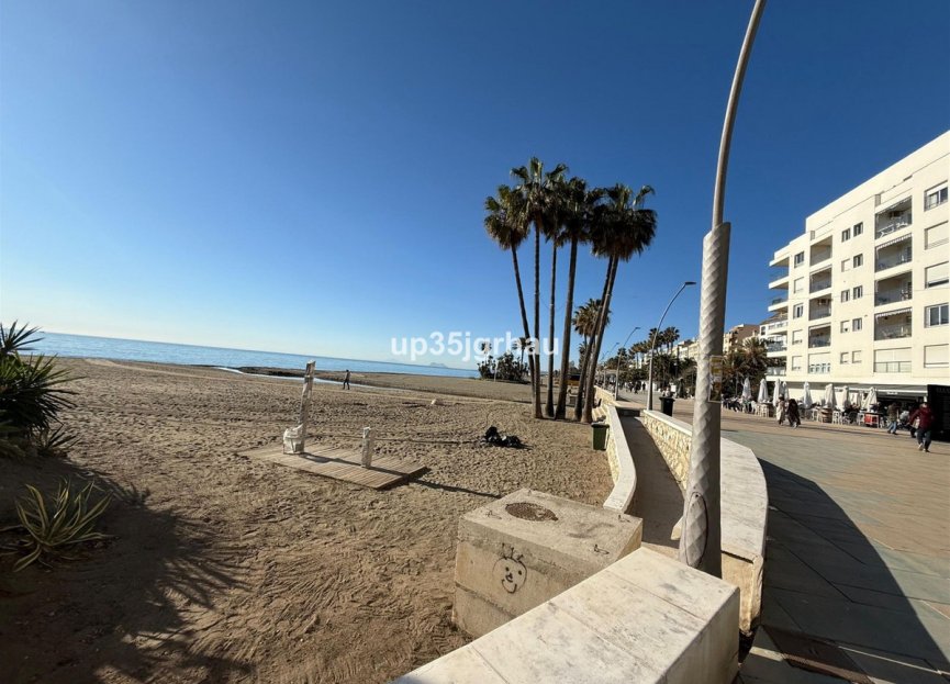 Resale - Apartment - Penthouse - Estepona - Estepona Centro