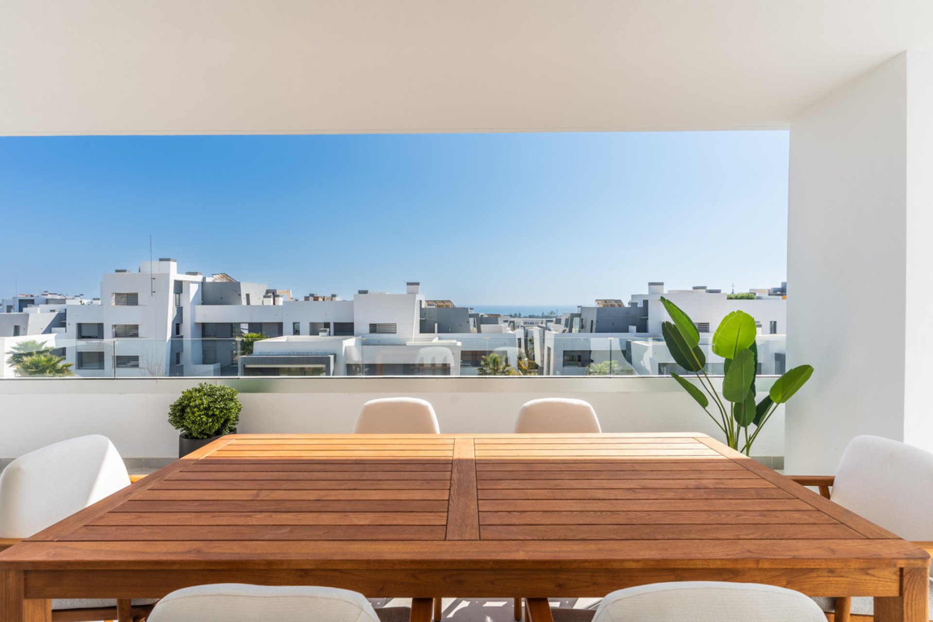 Resale - Apartment - Penthouse - Estepona - Estepona Centro