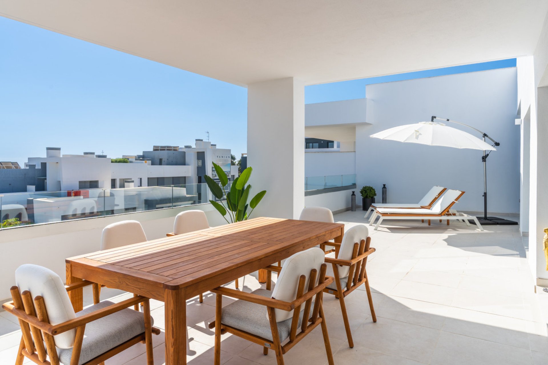 Resale - Apartment - Penthouse - Estepona - Estepona Centro